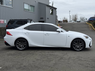 2017 Lexus IS Base