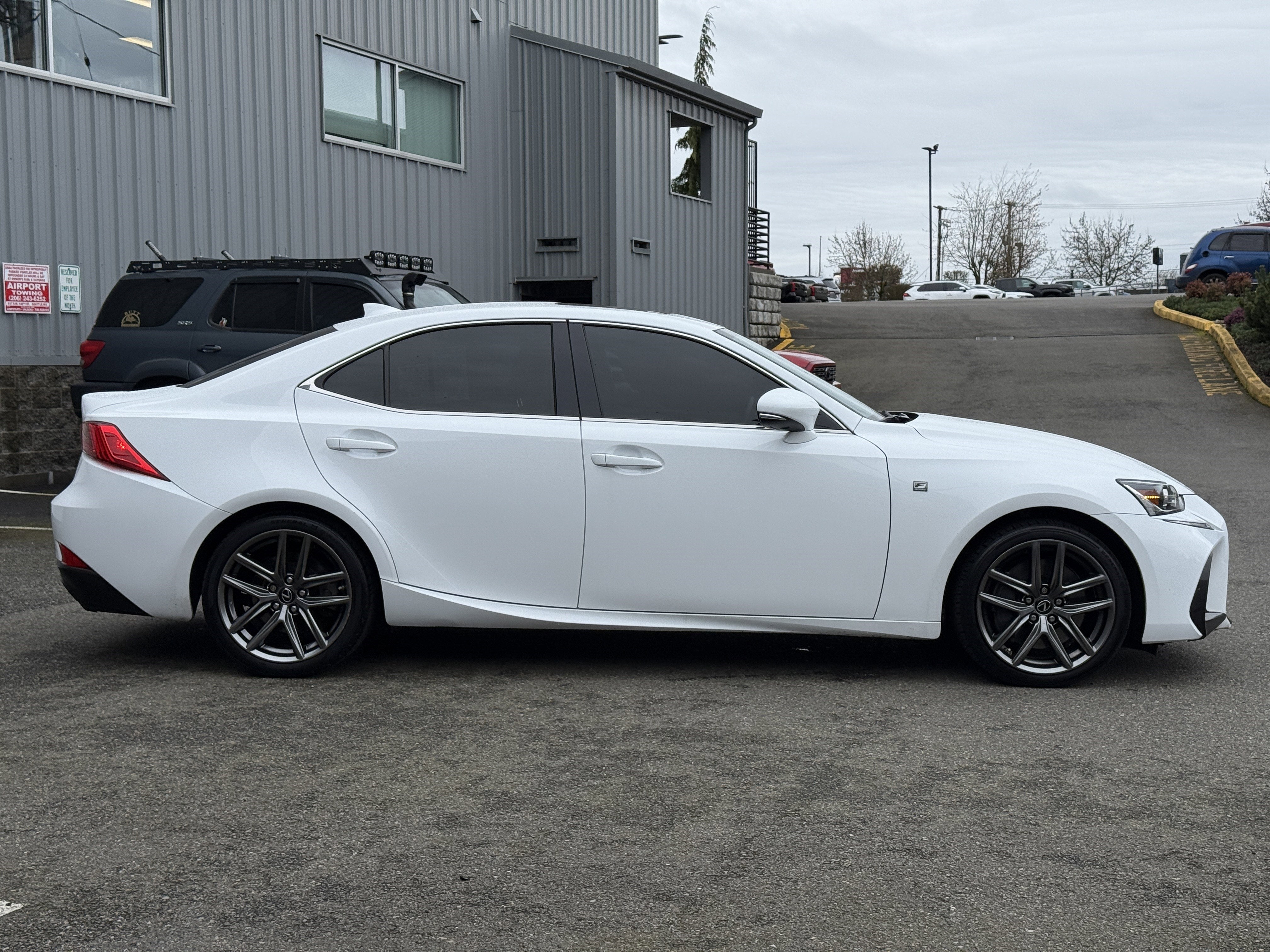 2017 Lexus IS Base