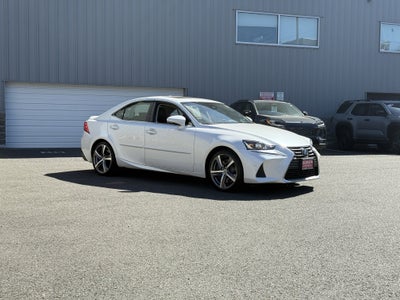 2017 Lexus IS Base
