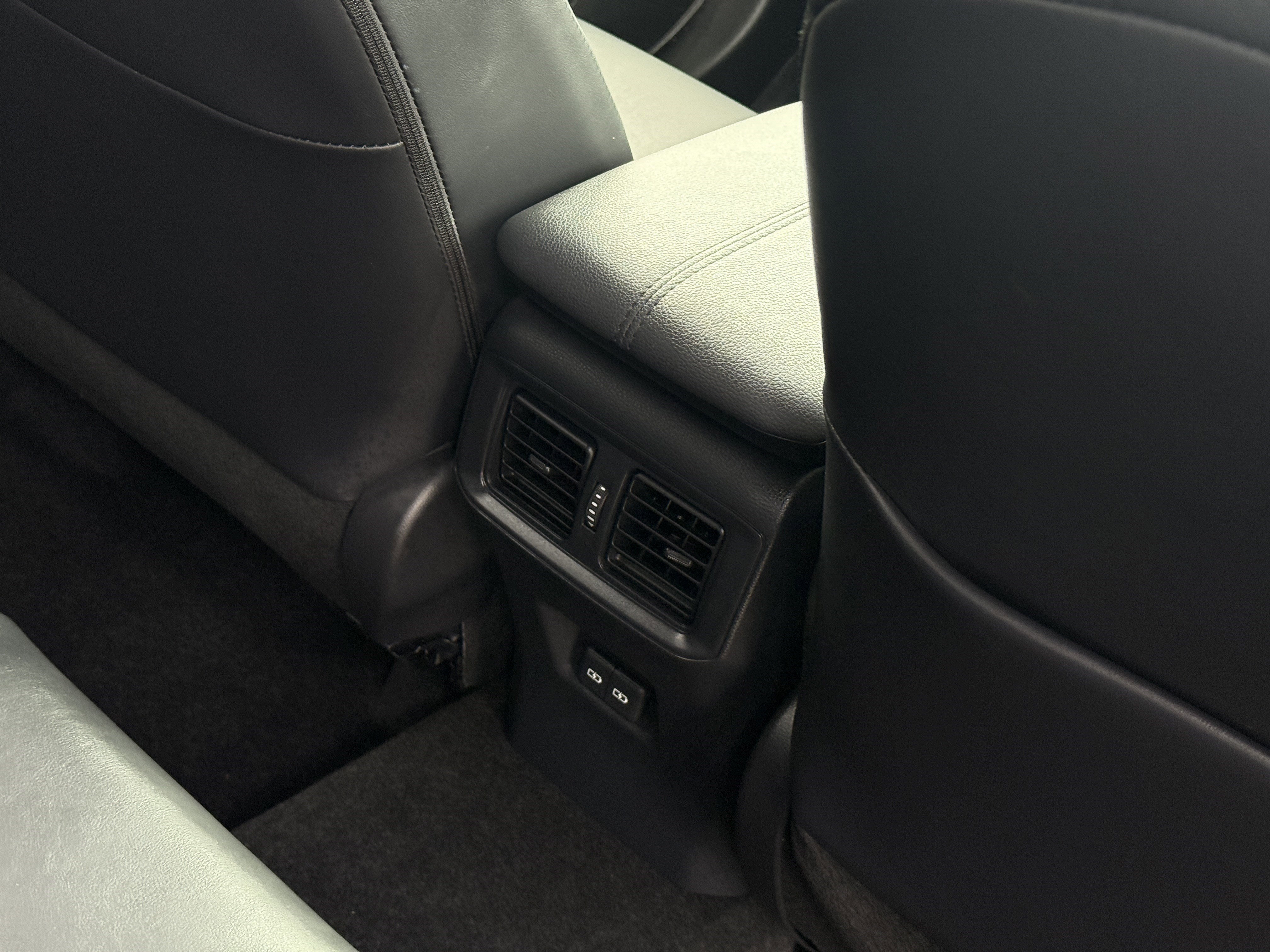2023 Toyota RAV4 XSE