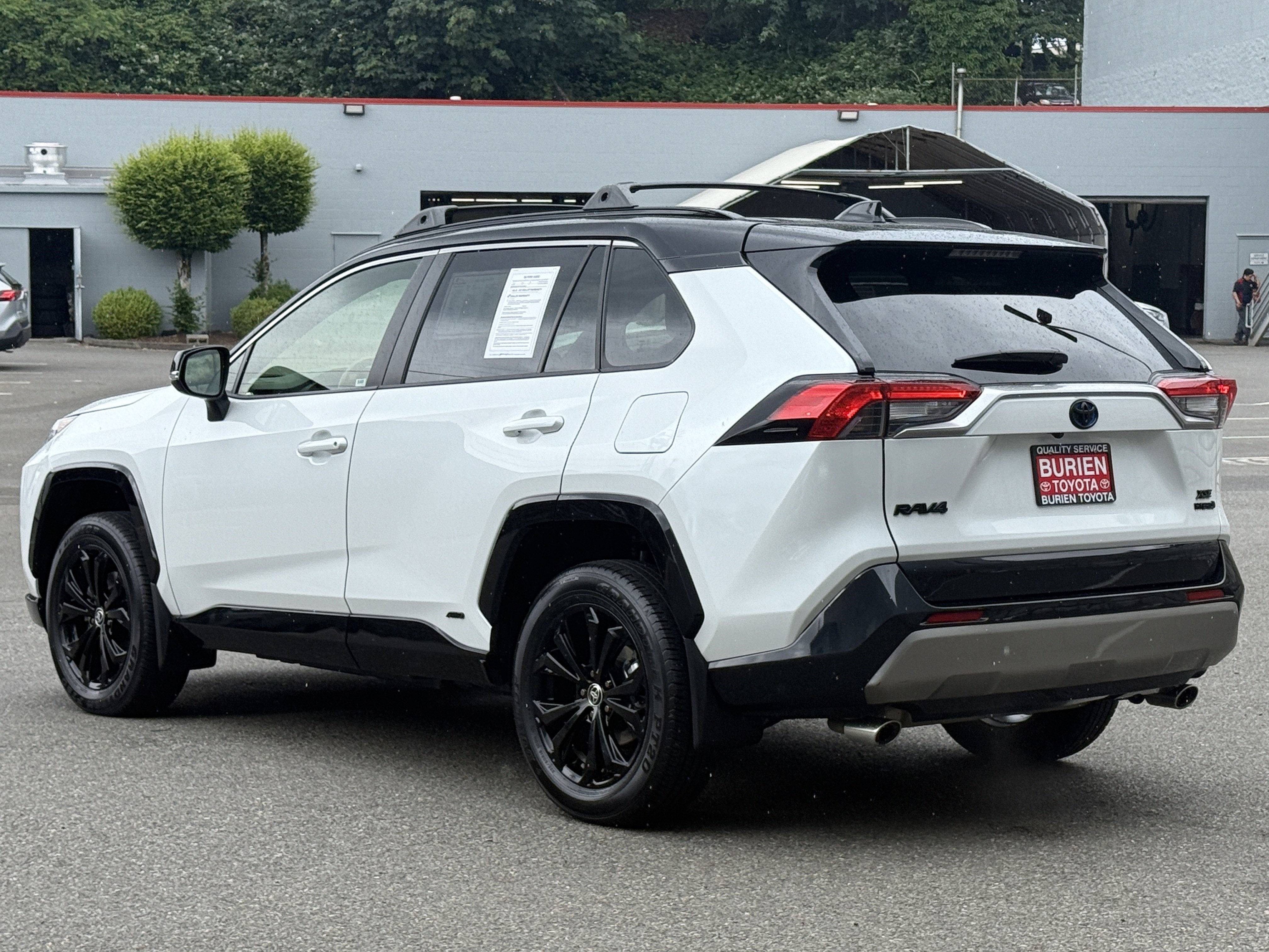 2023 Toyota RAV4 XSE