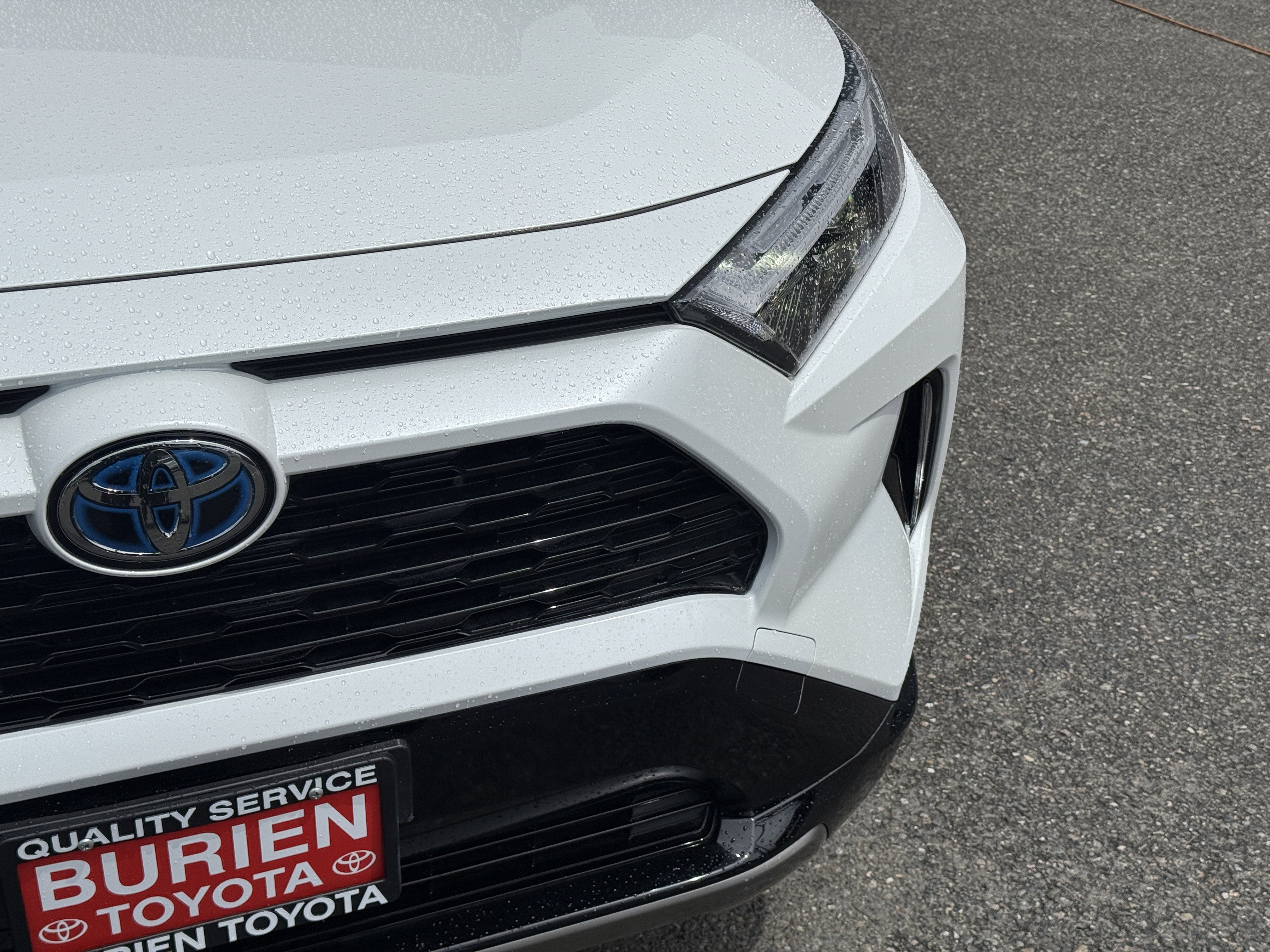 2023 Toyota RAV4 XSE