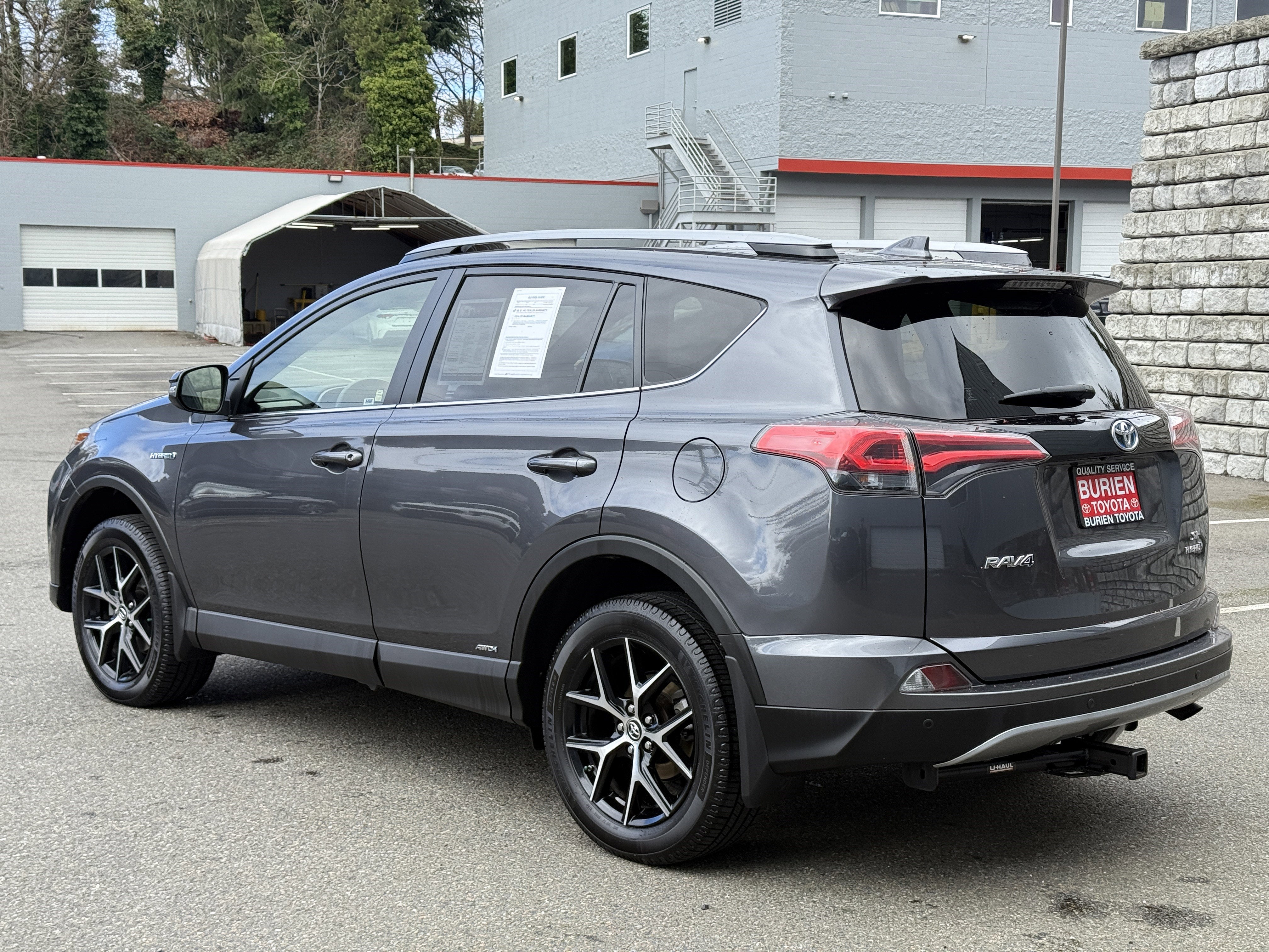 2018 Toyota RAV4 SE