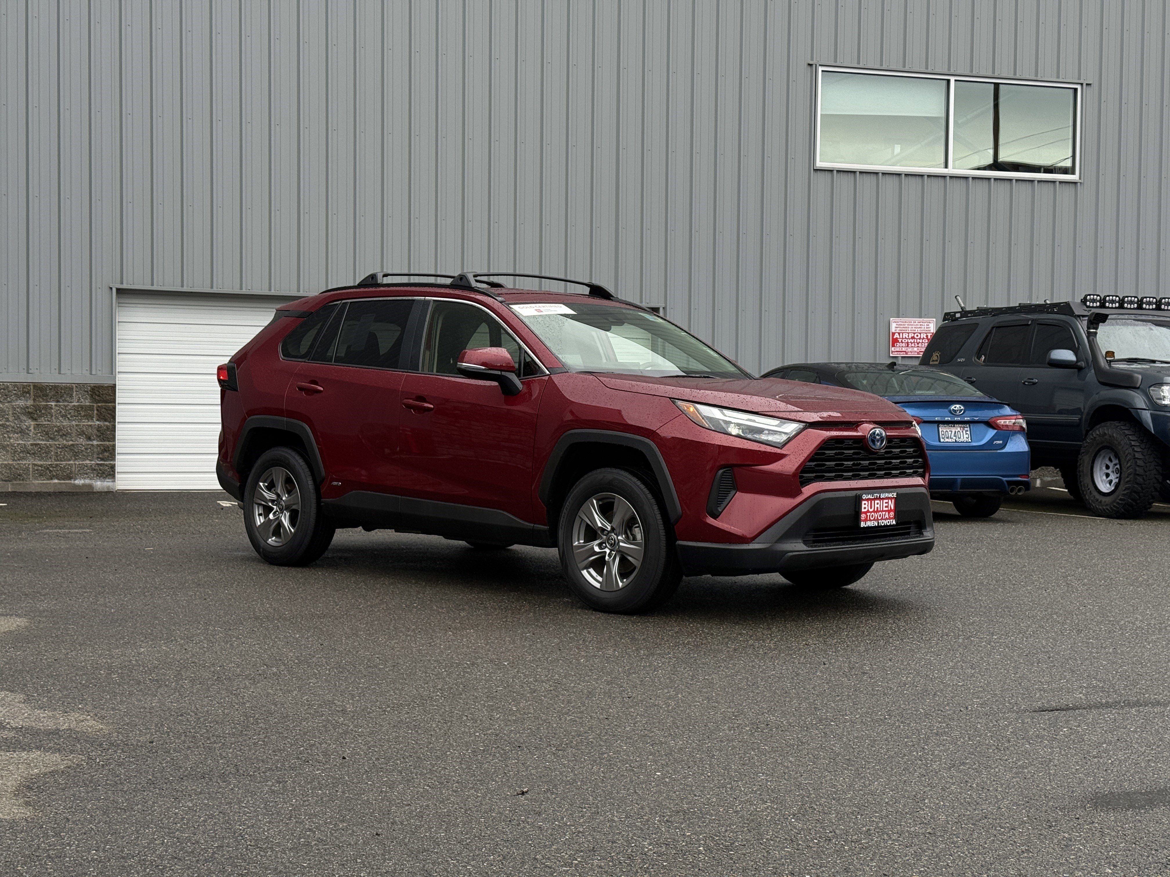 2024 Toyota RAV4 LE