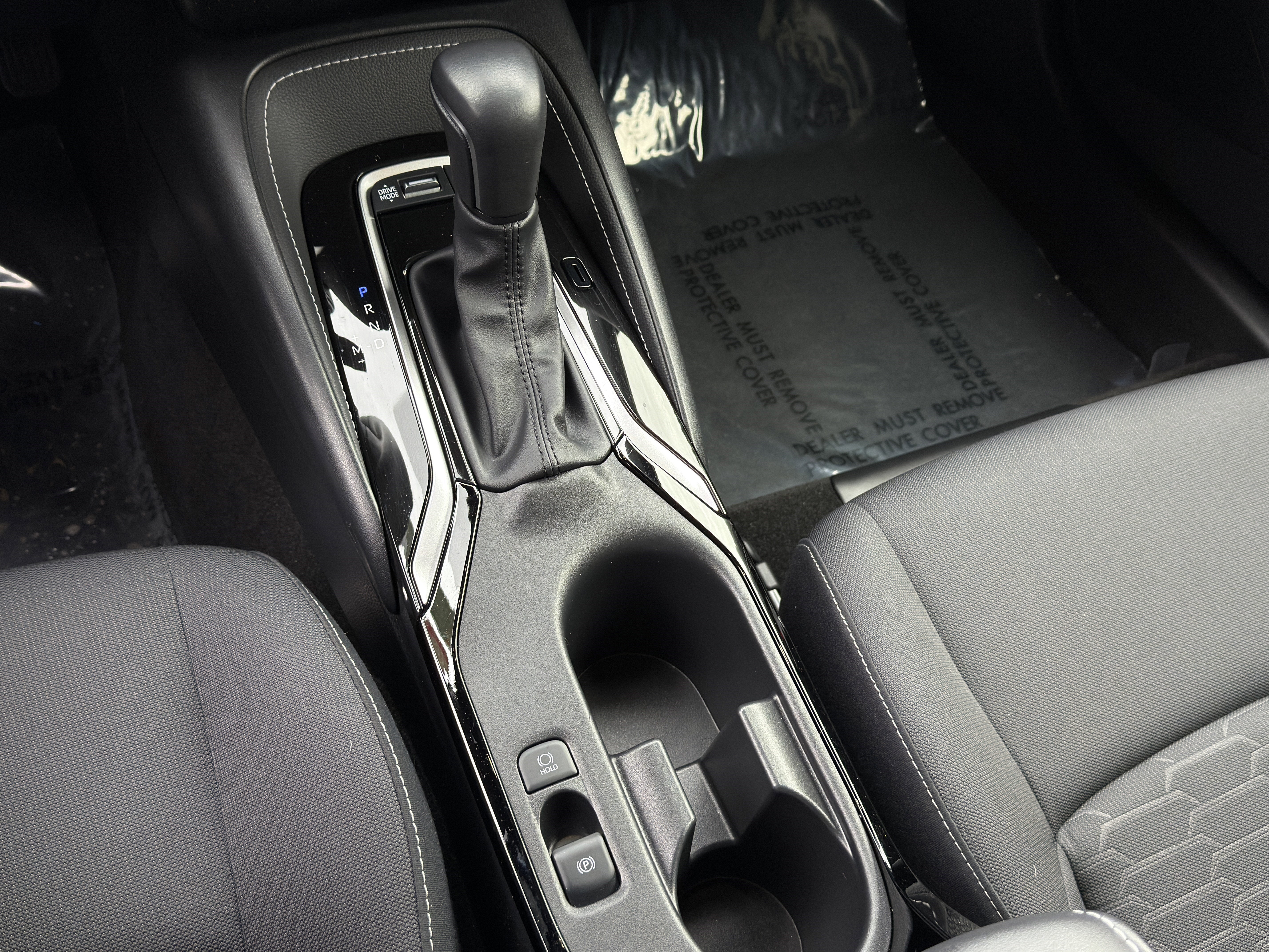 2025 Toyota Corolla Hatchback SE