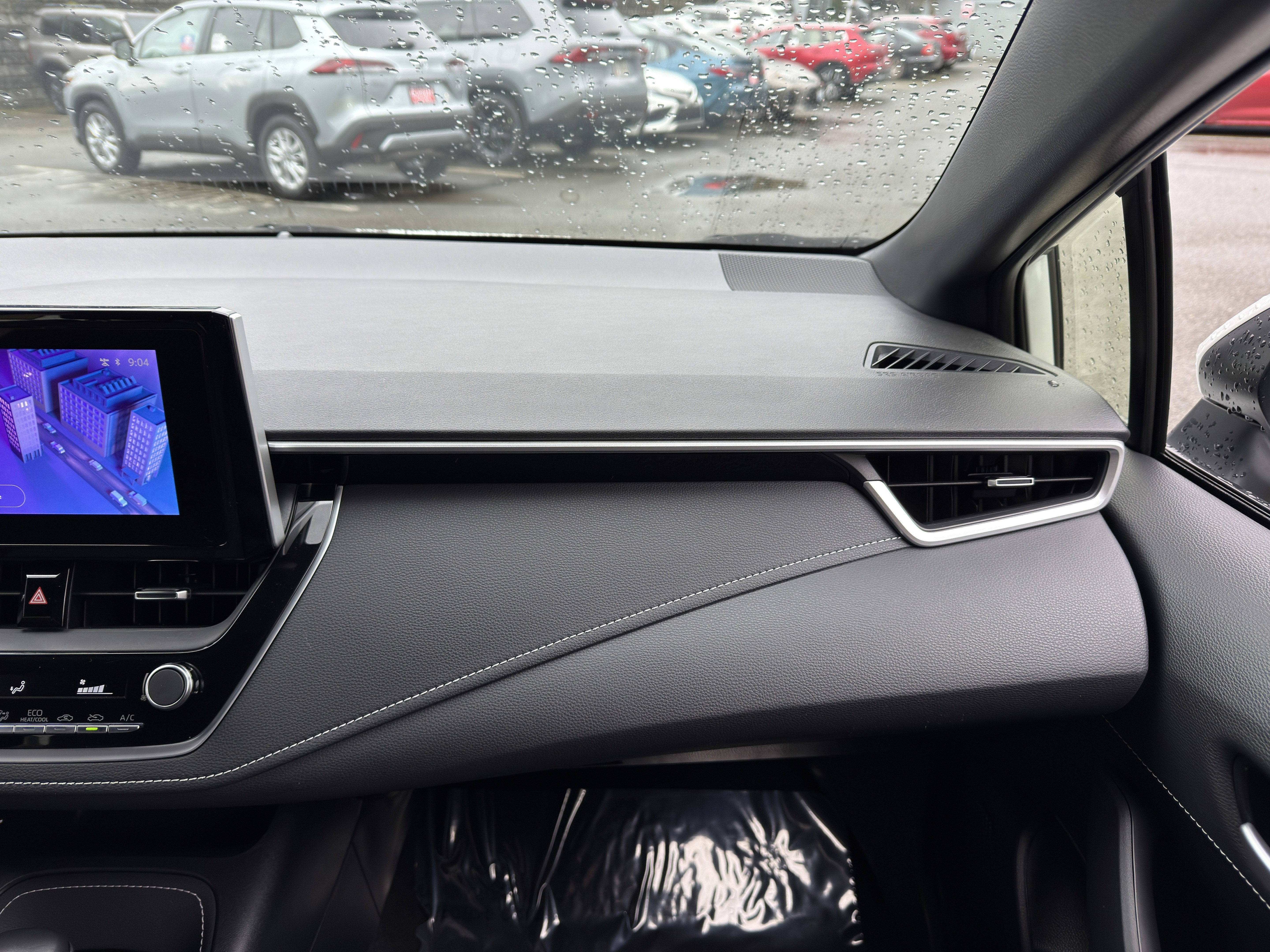 2025 Toyota Corolla Hatchback SE