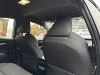 2025 Toyota Corolla Hatchback SE