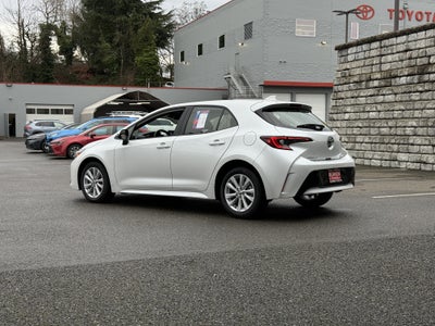 2025 Toyota Corolla Hatchback SE