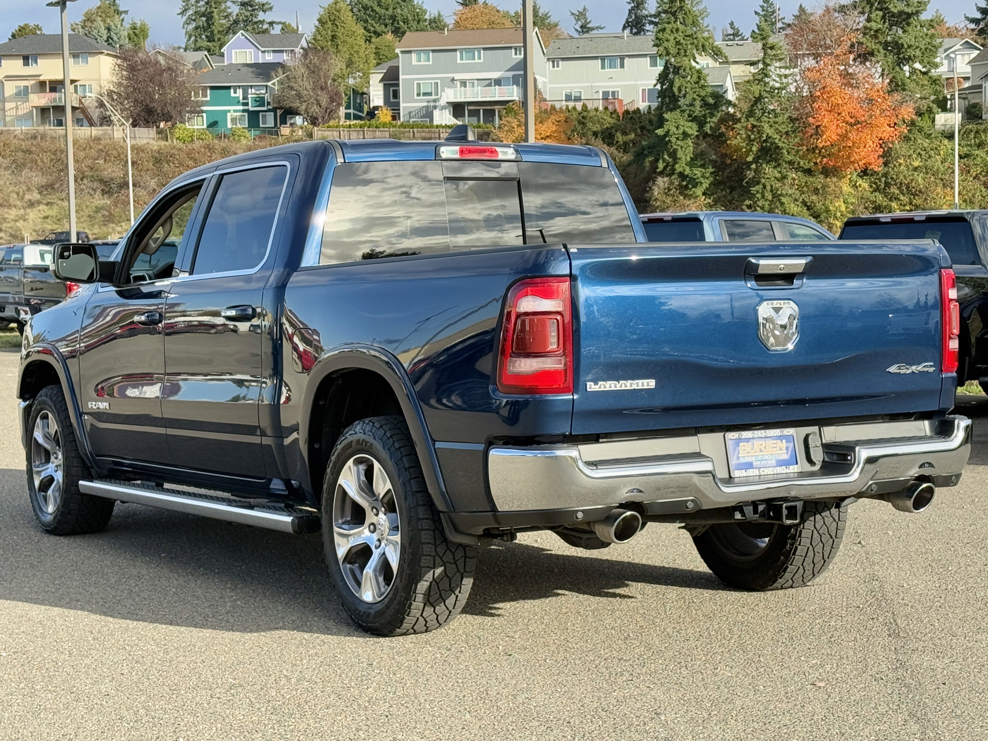 2020 RAM 1500 Laramie Crew Cab 4x4 5'7" Box