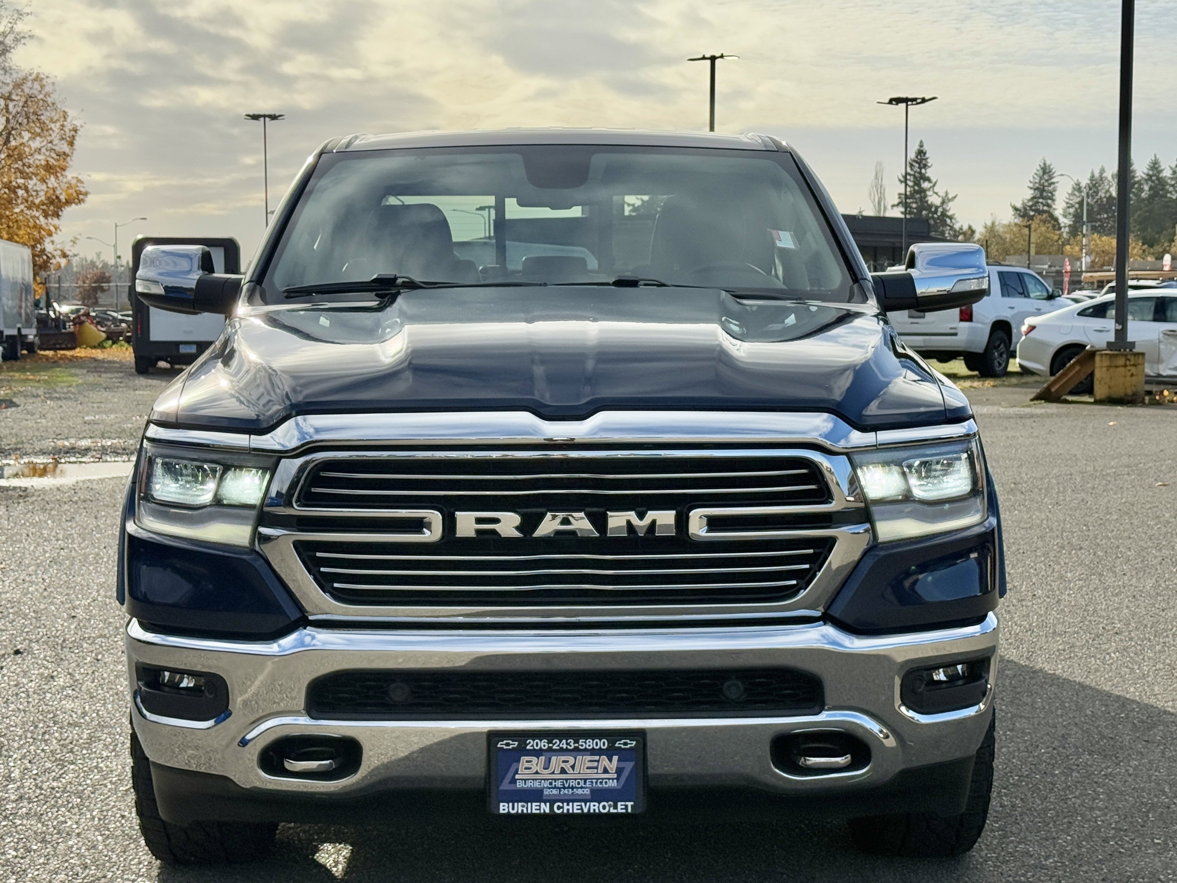 2020 RAM 1500 Laramie Crew Cab 4x4 5'7" Box