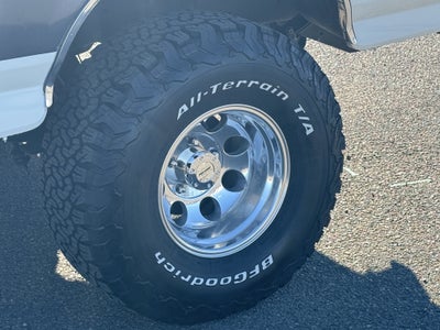 1990 Ford Bronco Base