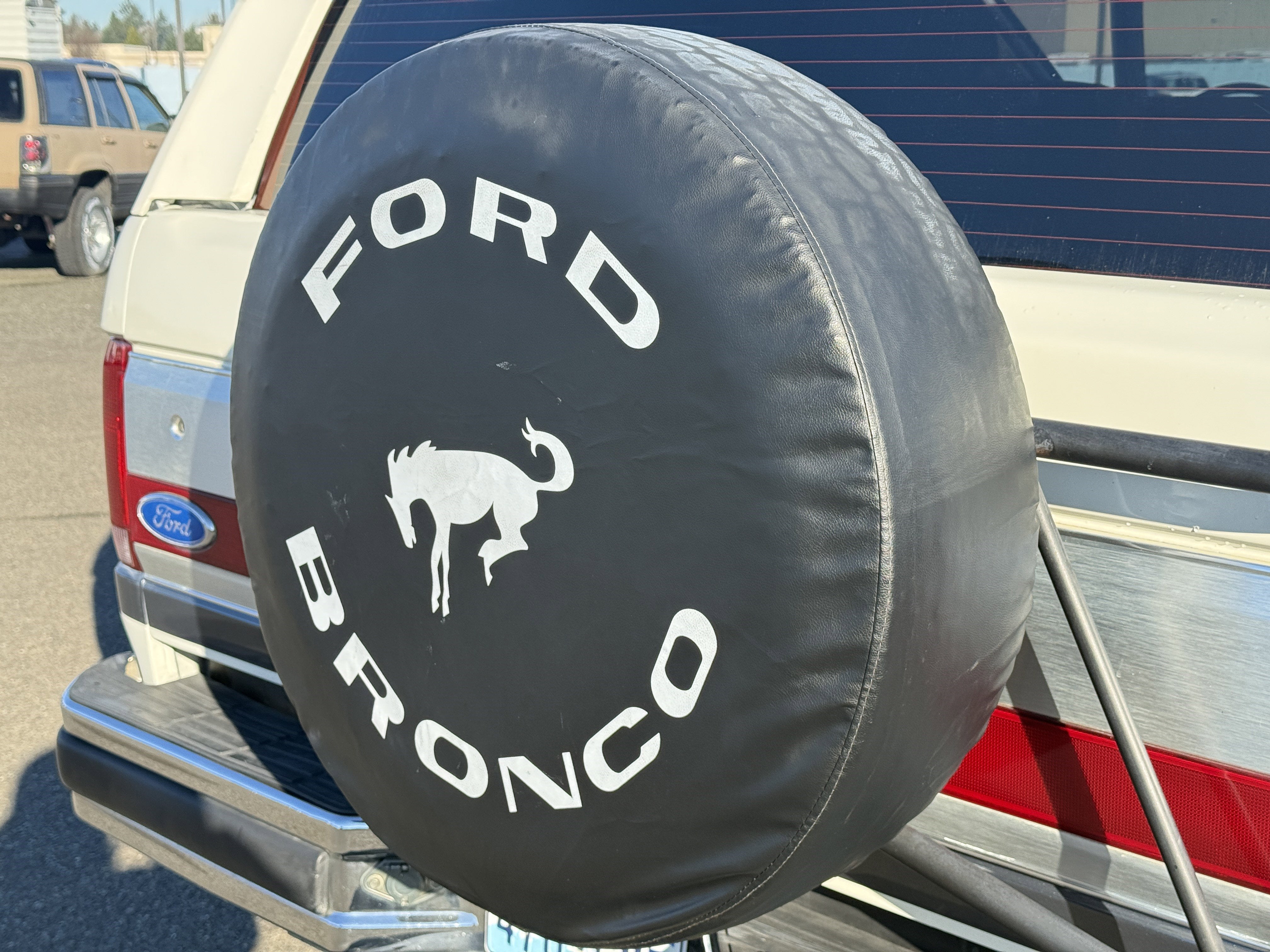 1990 Ford Bronco Base