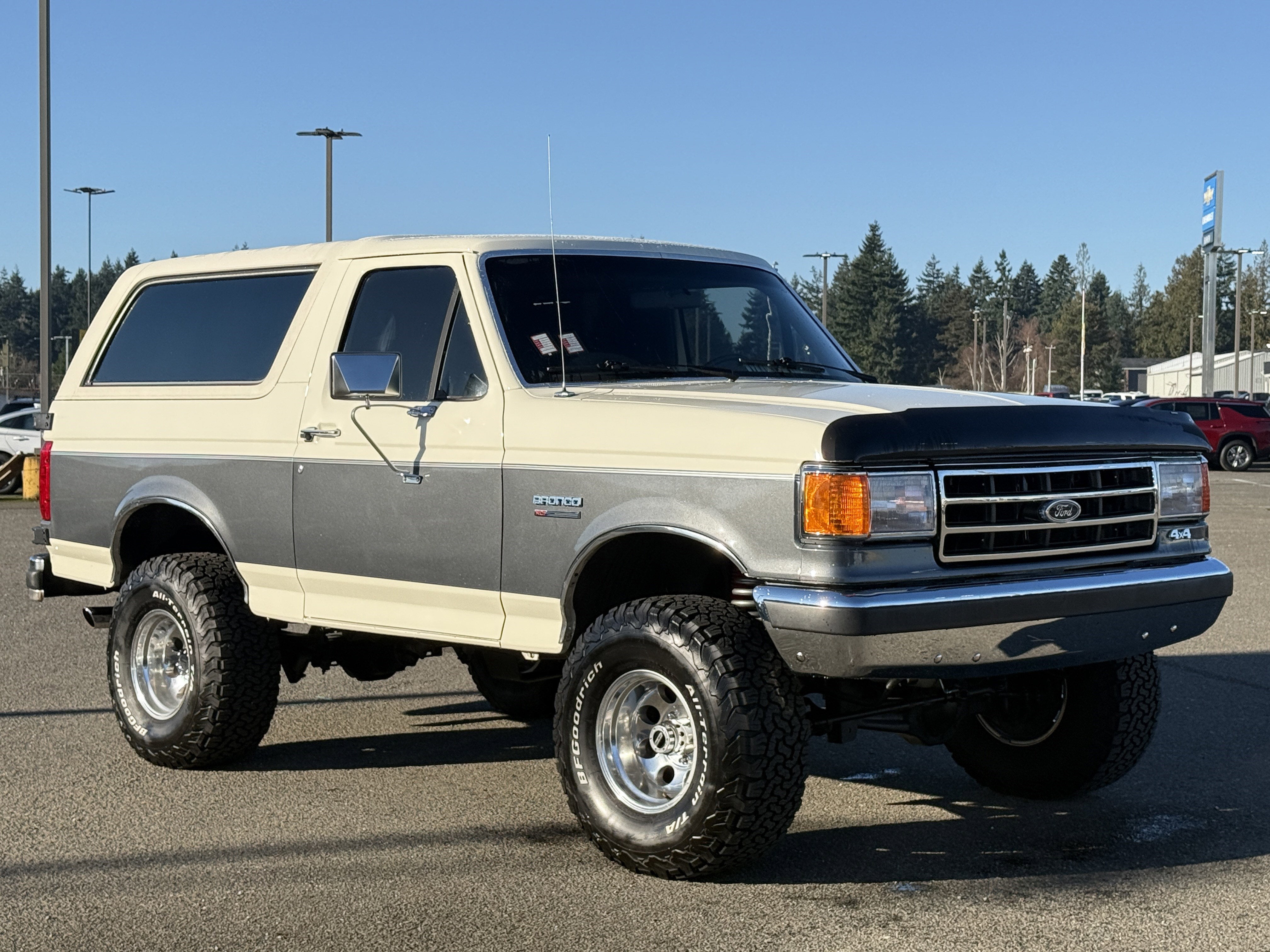 1990 Ford Bronco Base