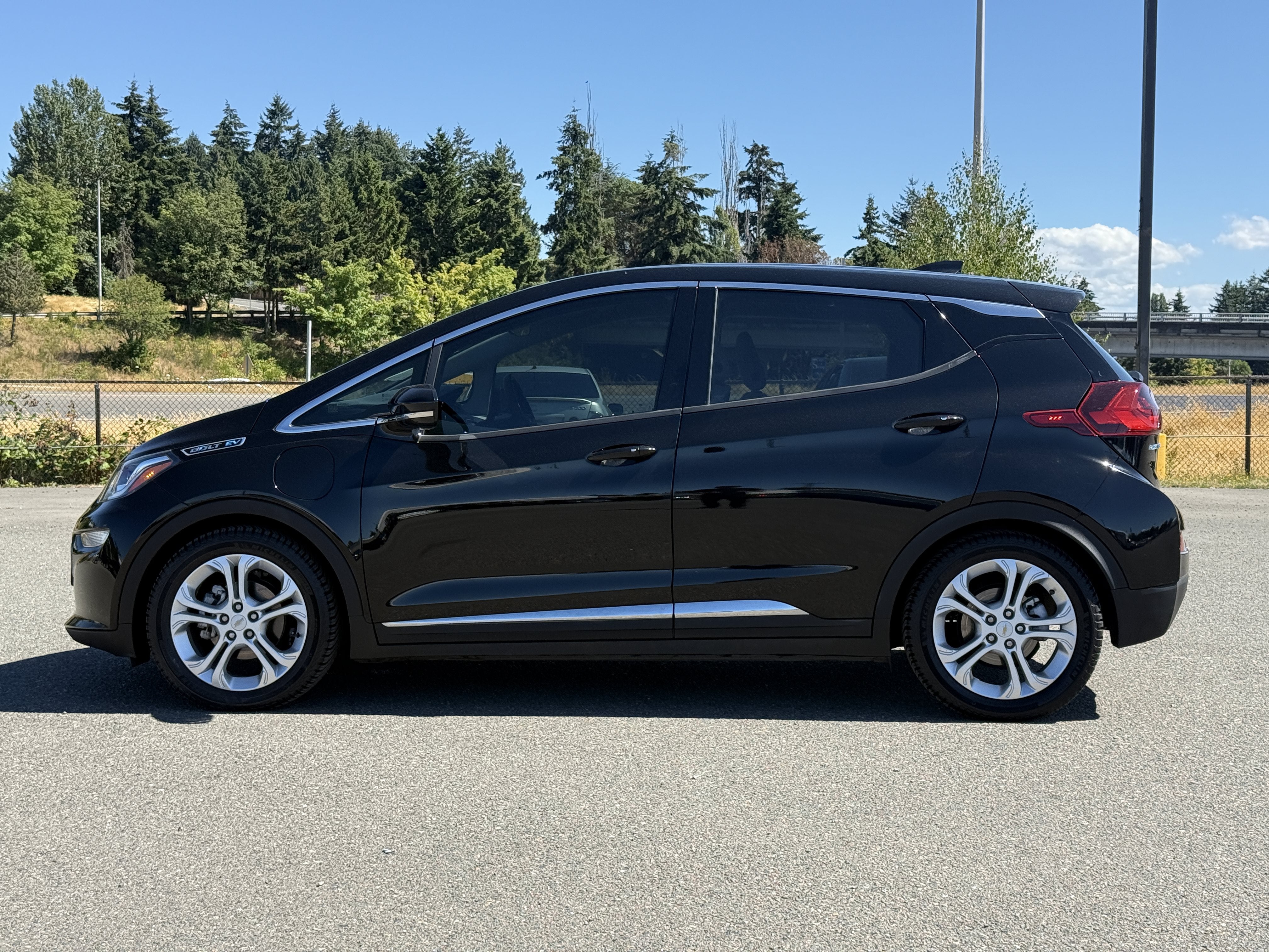 Used 2017 Chevrolet Bolt EV LT with VIN 1G1FW6S0XH4153331 for sale in Burien, WA