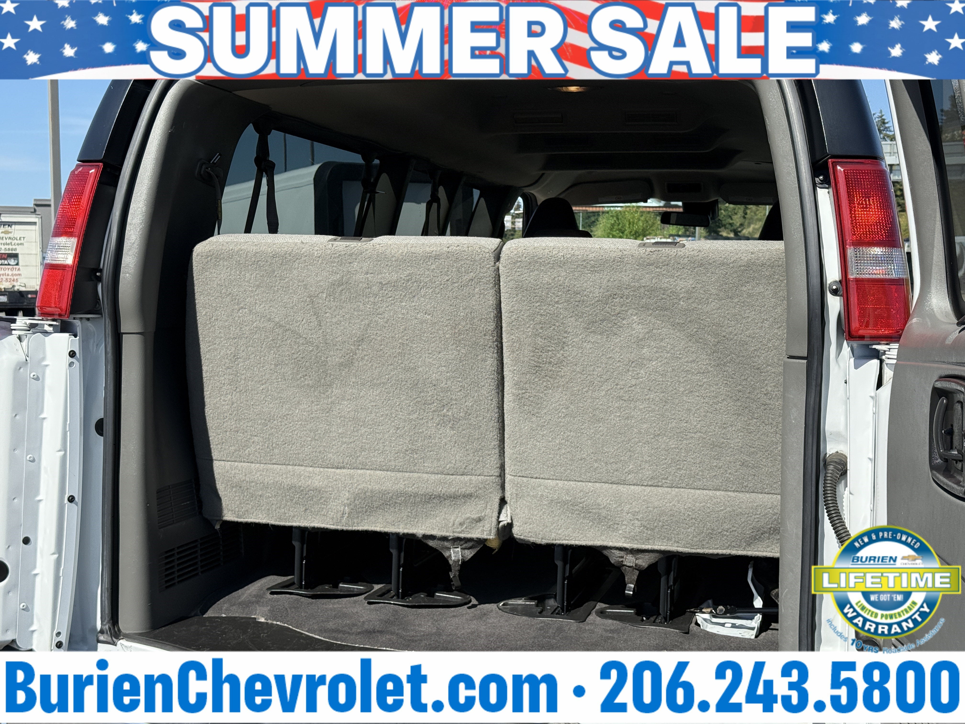 2020 Chevrolet Express Passenger 3500 LT