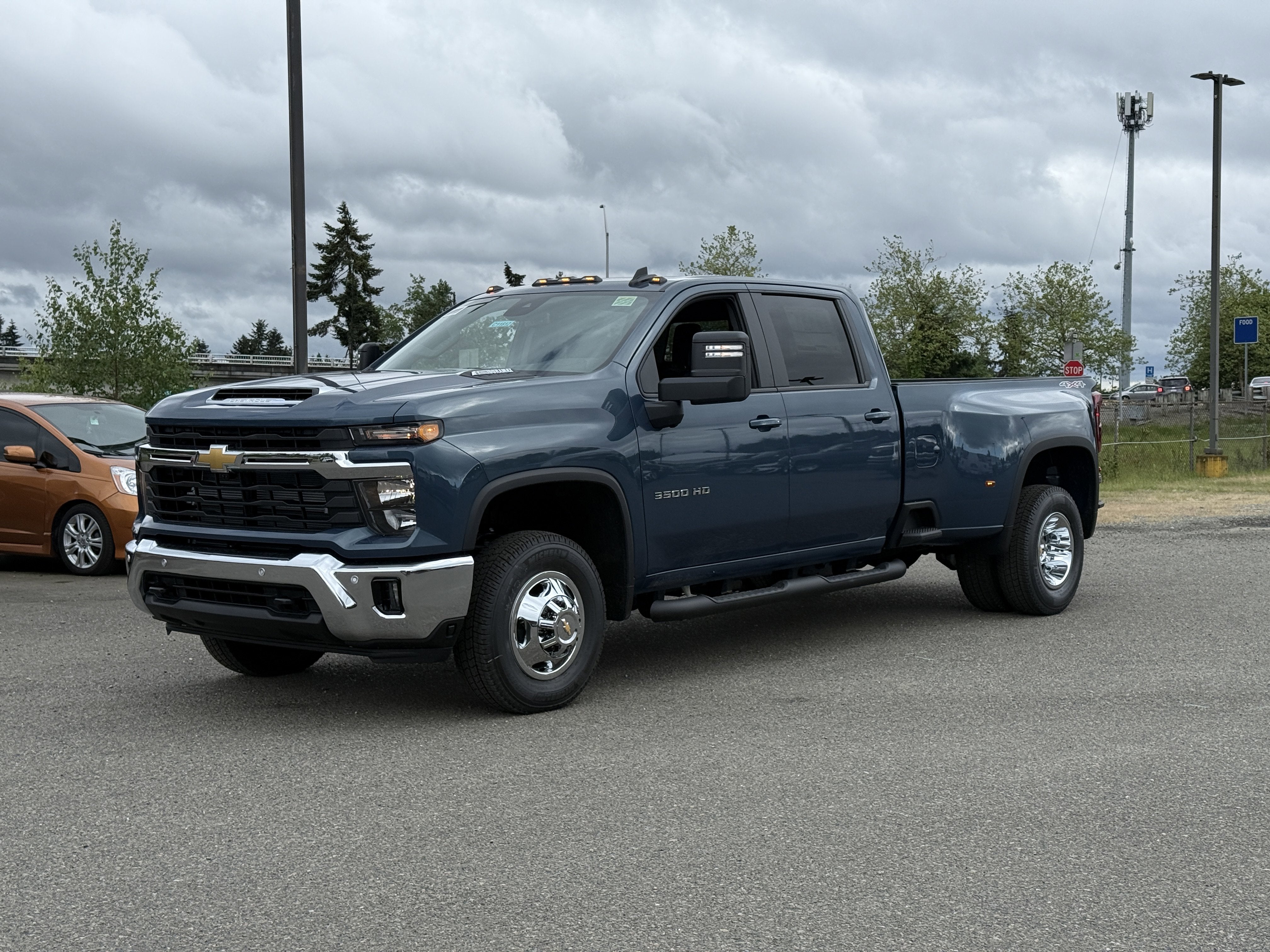 2026 Chevrolet Silverado 3500 HD LT DRW