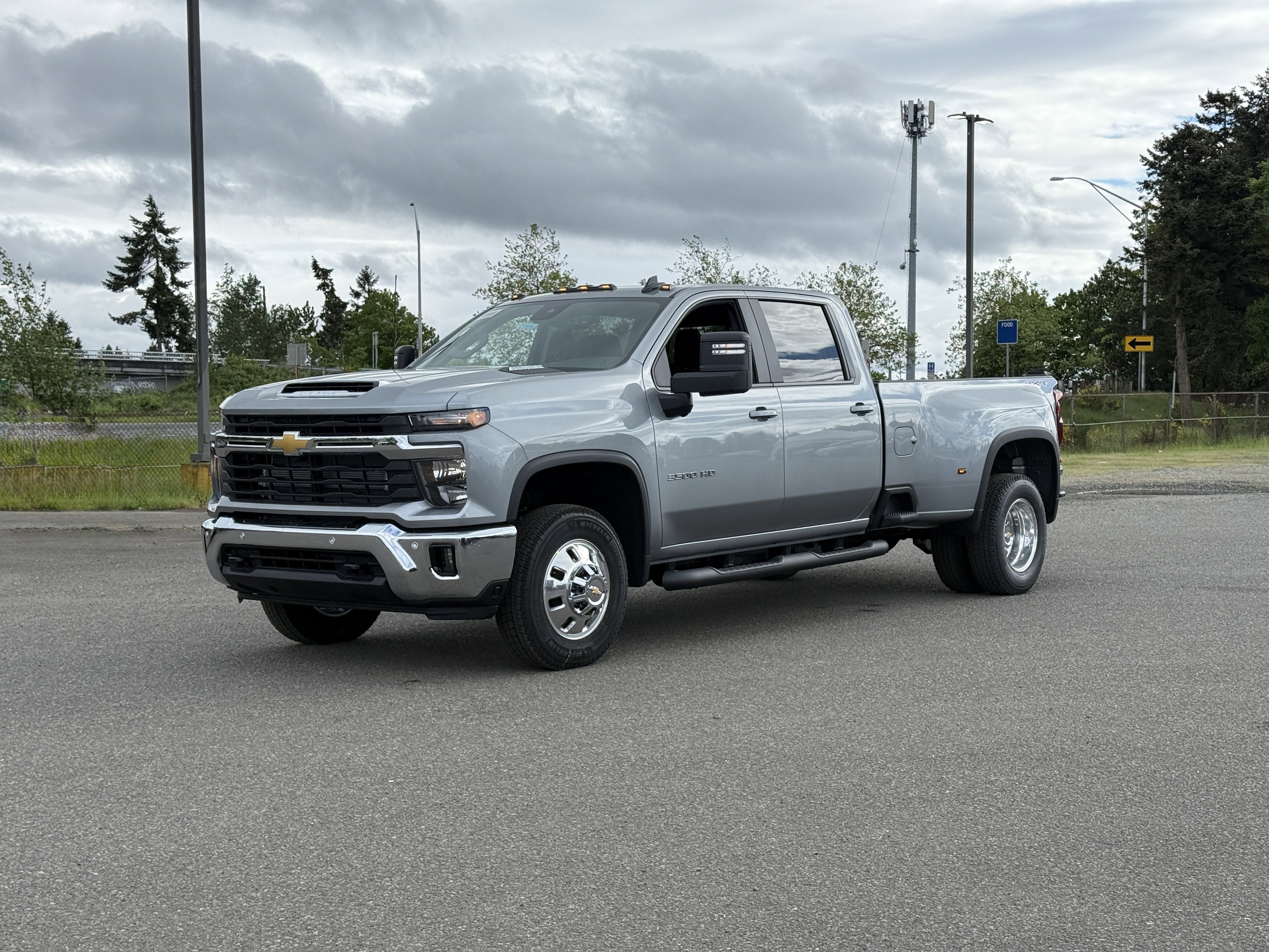 2026 Chevrolet Silverado 3500 HD LT DRW