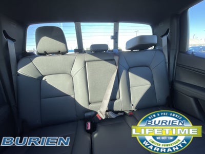 2025 Chevrolet Colorado WT/LT