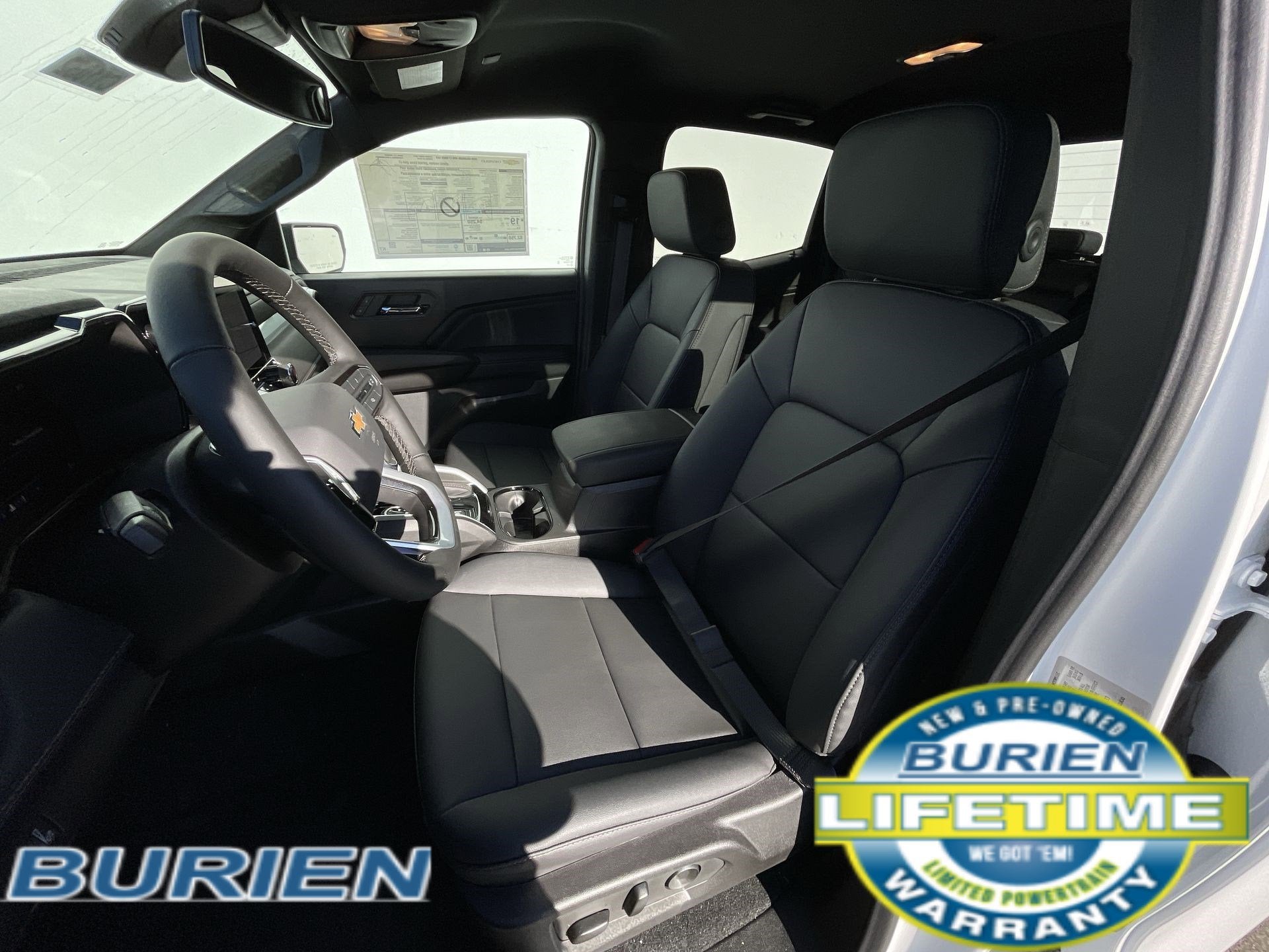 2025 Chevrolet Colorado WT/LT