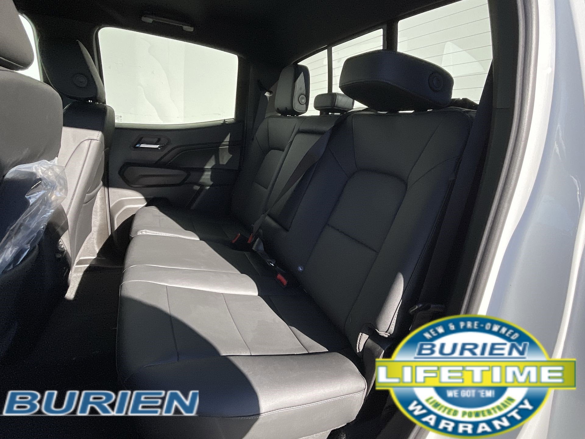 2025 Chevrolet Colorado WT/LT