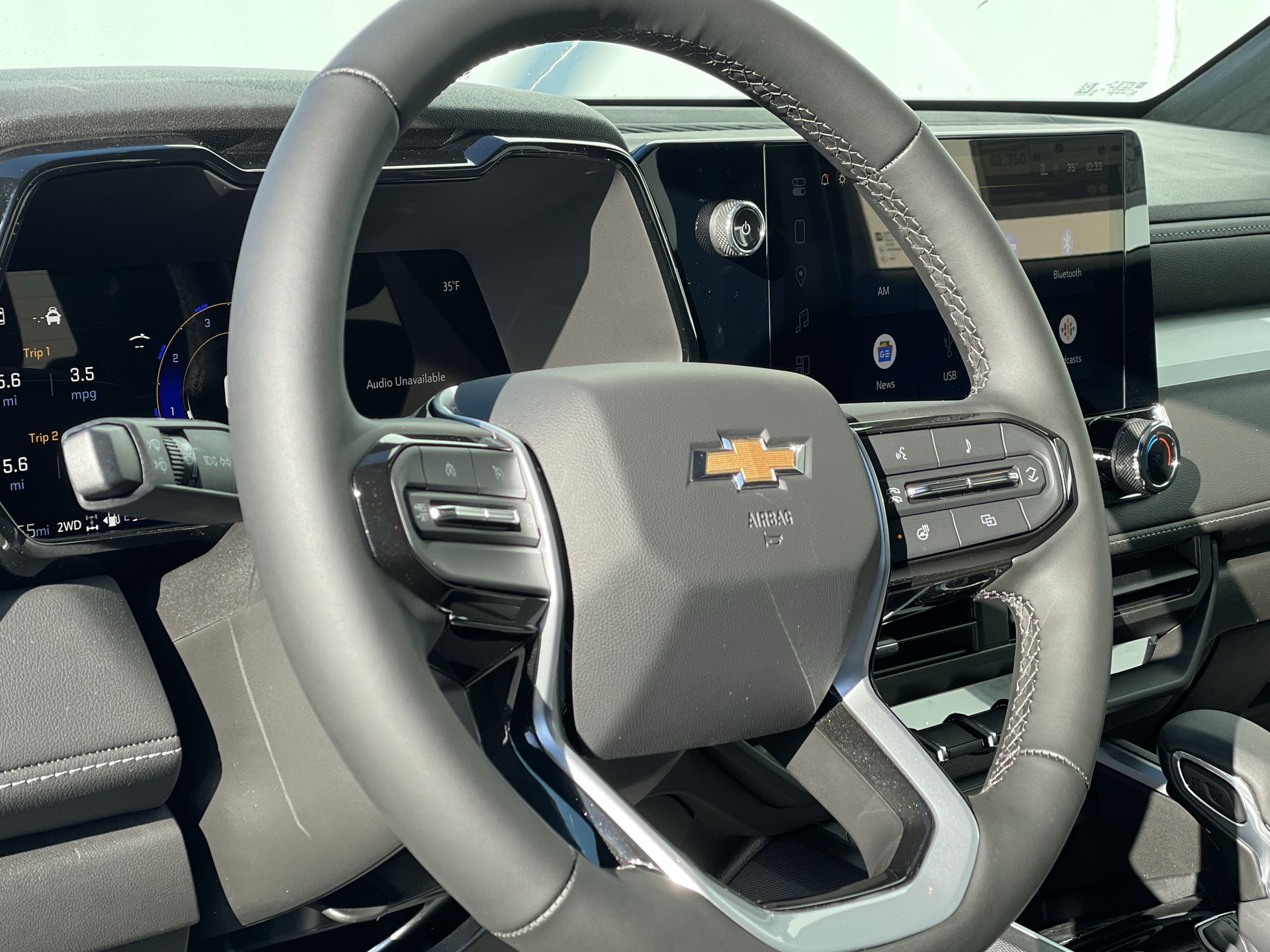 2025 Chevrolet Colorado WT/LT