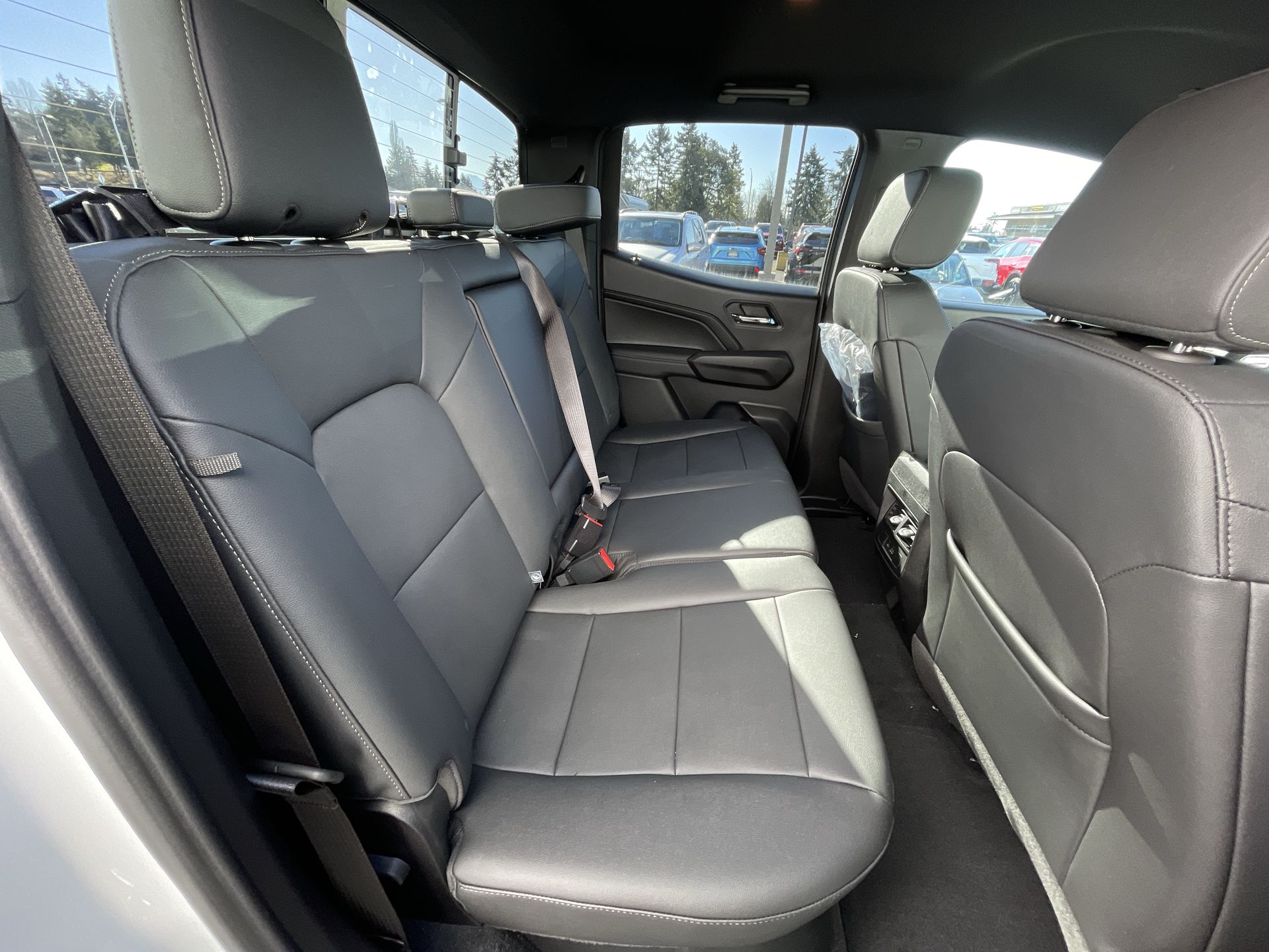 2025 Chevrolet Colorado WT/LT