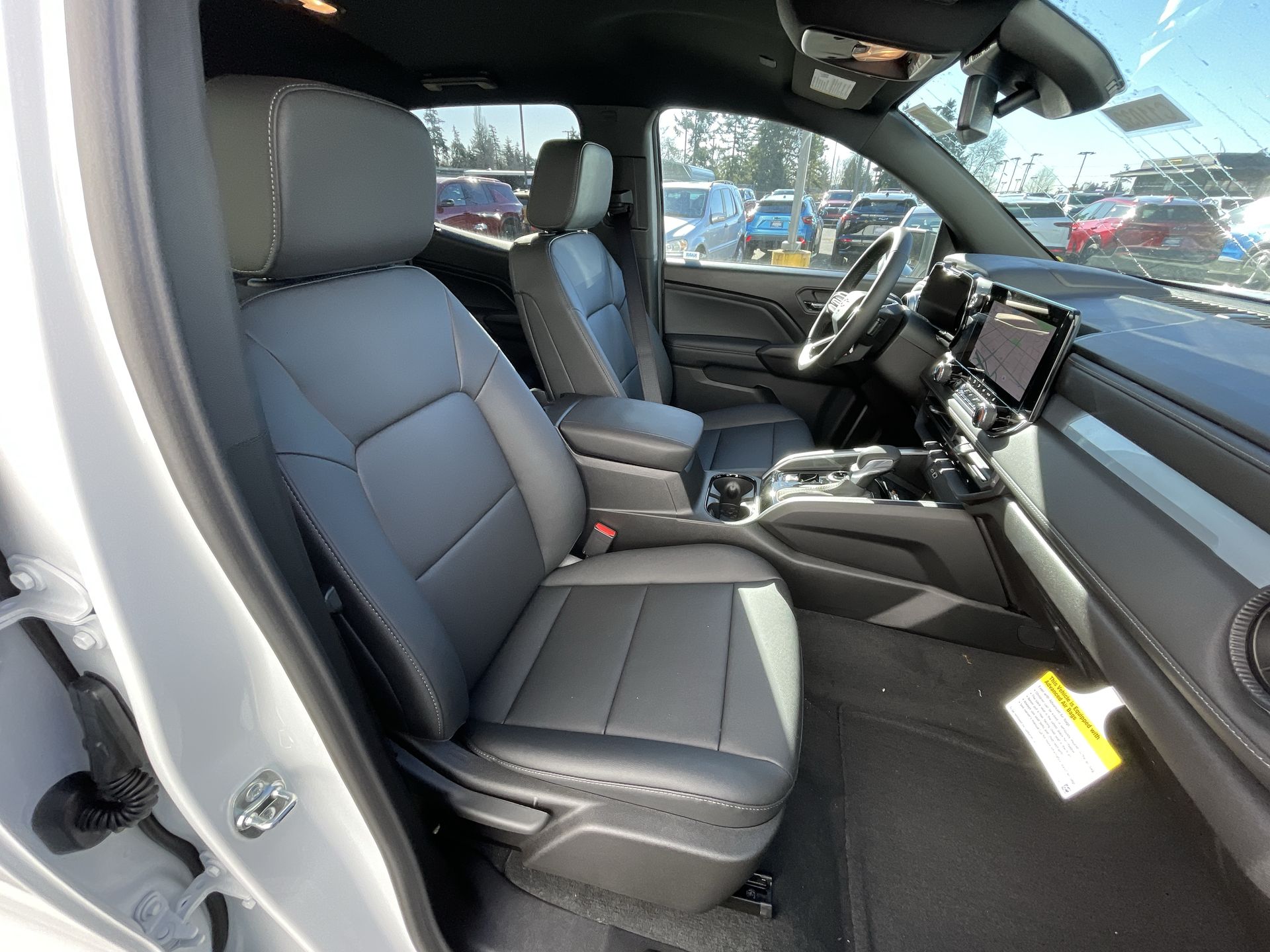 2025 Chevrolet Colorado WT/LT