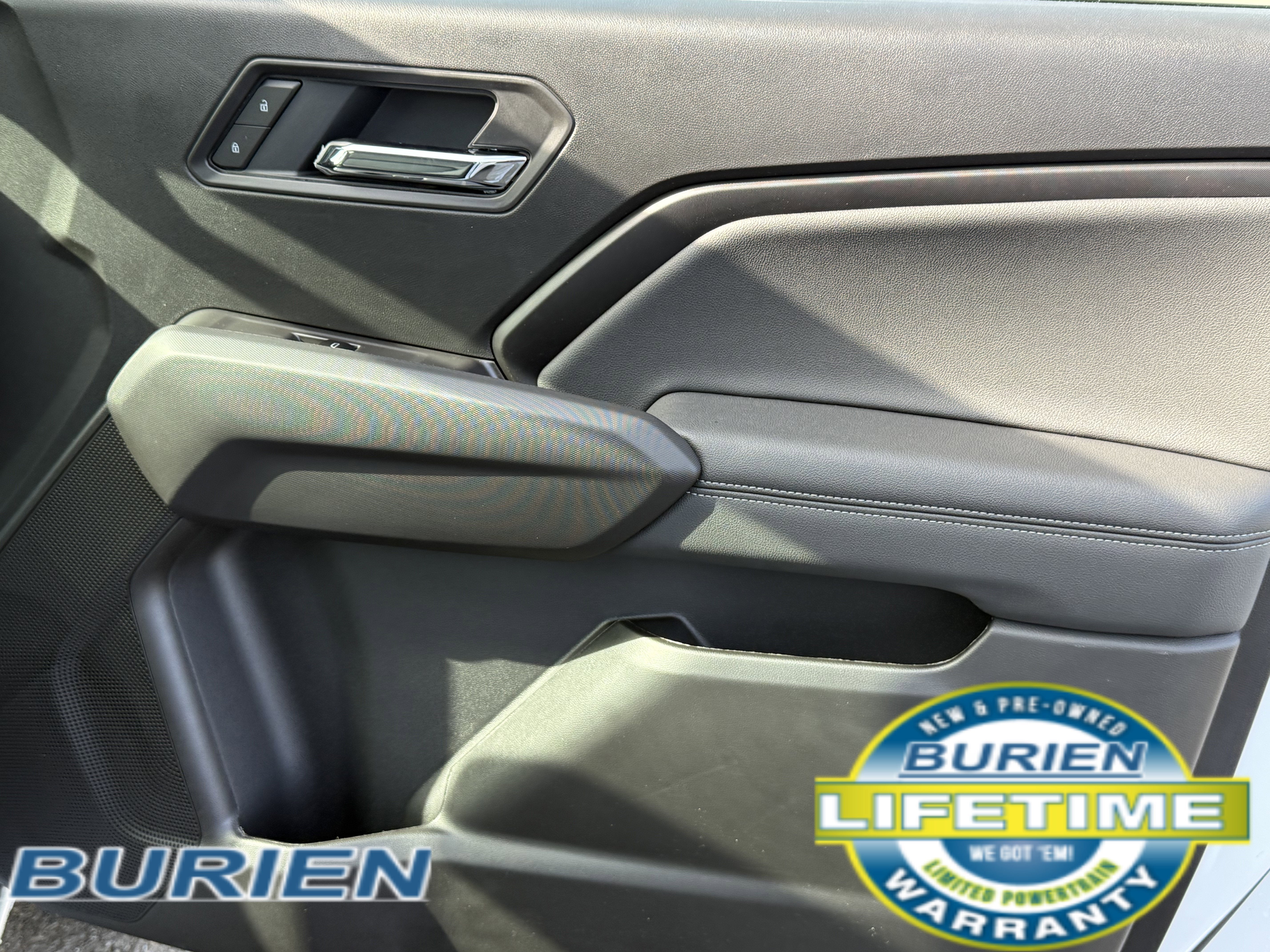 2025 Chevrolet Colorado WT/LT