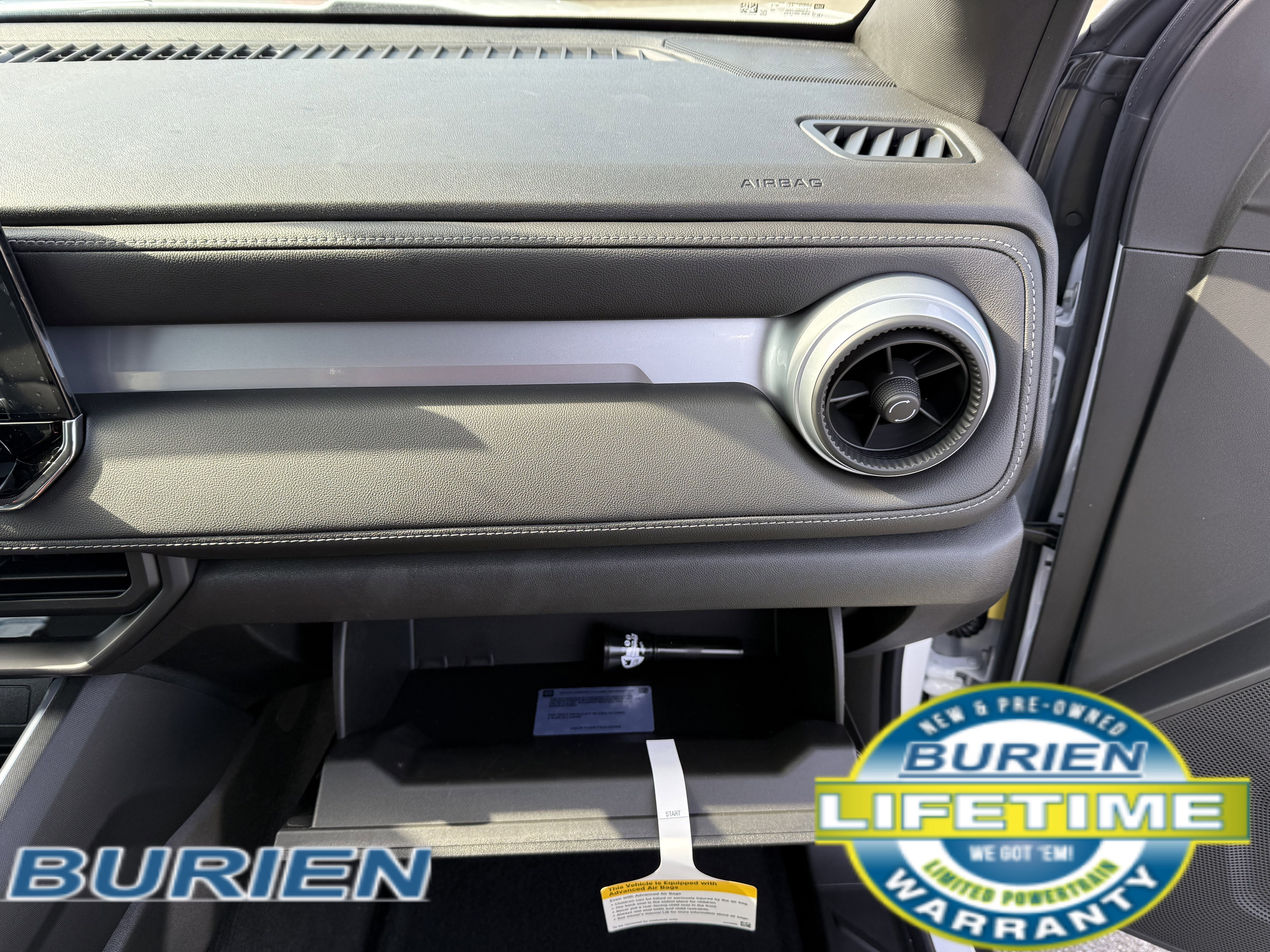 2025 Chevrolet Colorado WT/LT