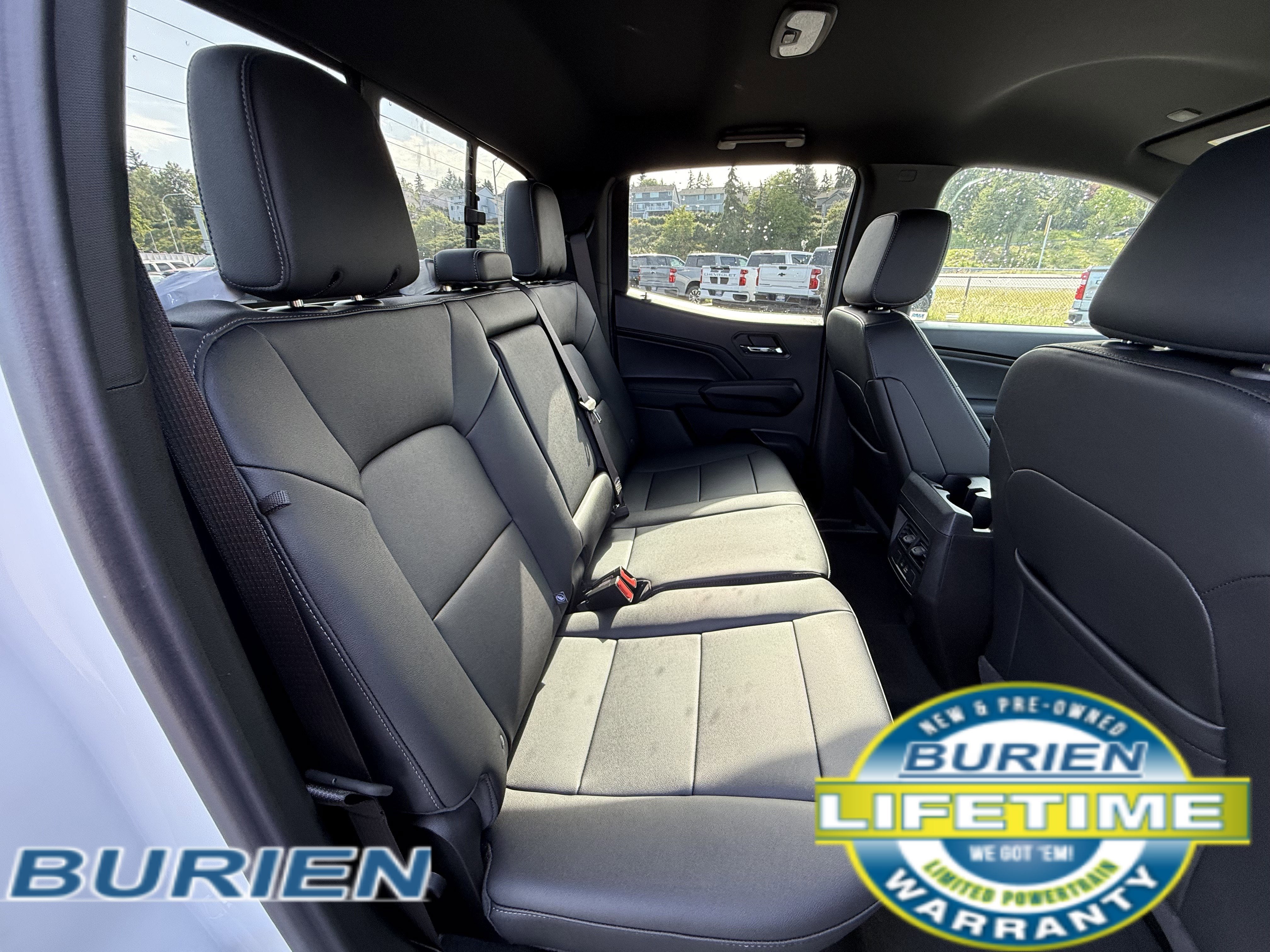 2025 Chevrolet Colorado WT/LT