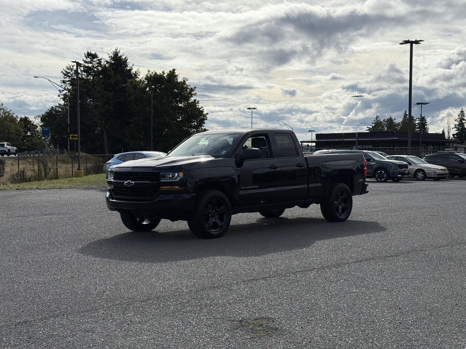 2018 Chevrolet Silverado 1500 Custom