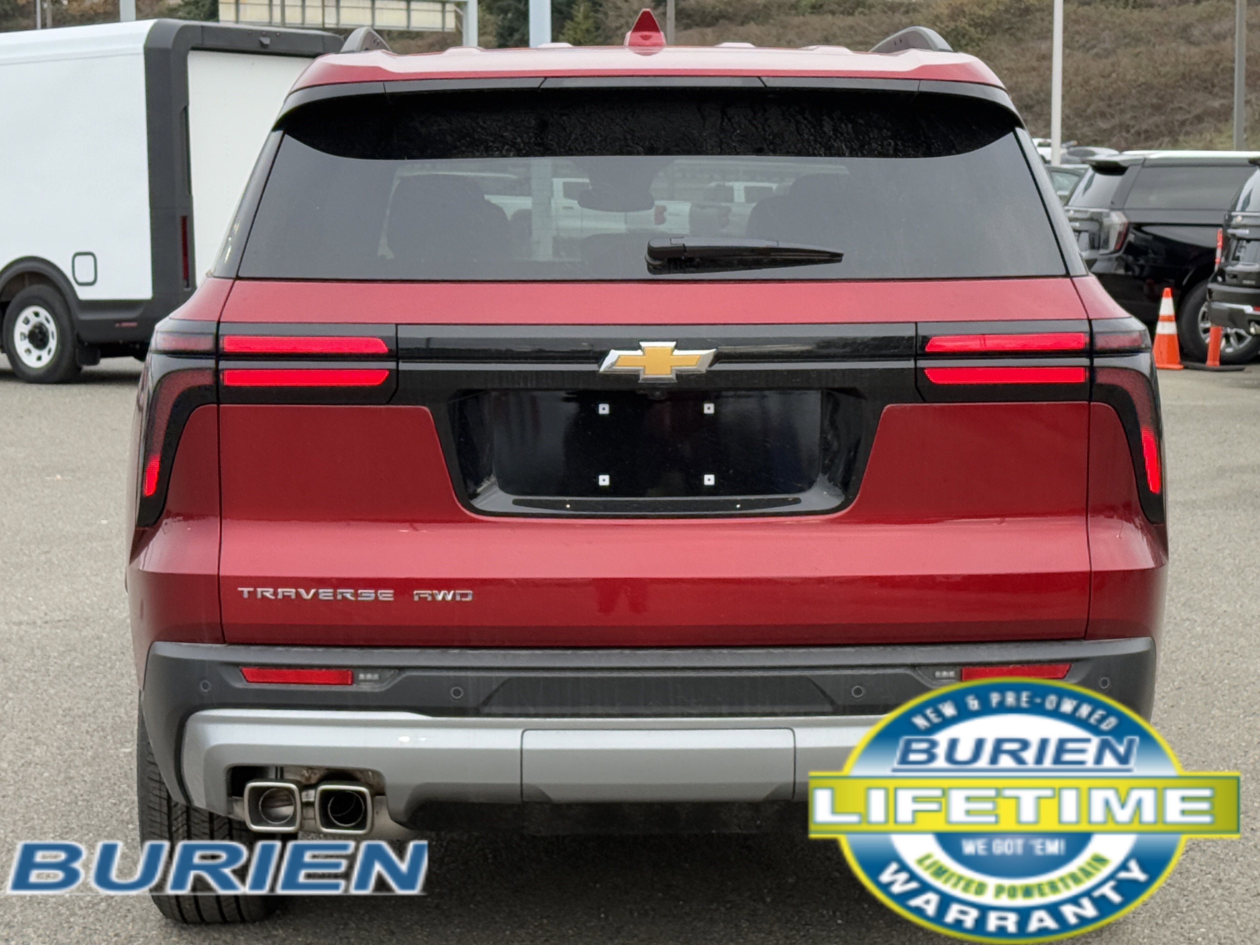 2025 Chevrolet Traverse LT