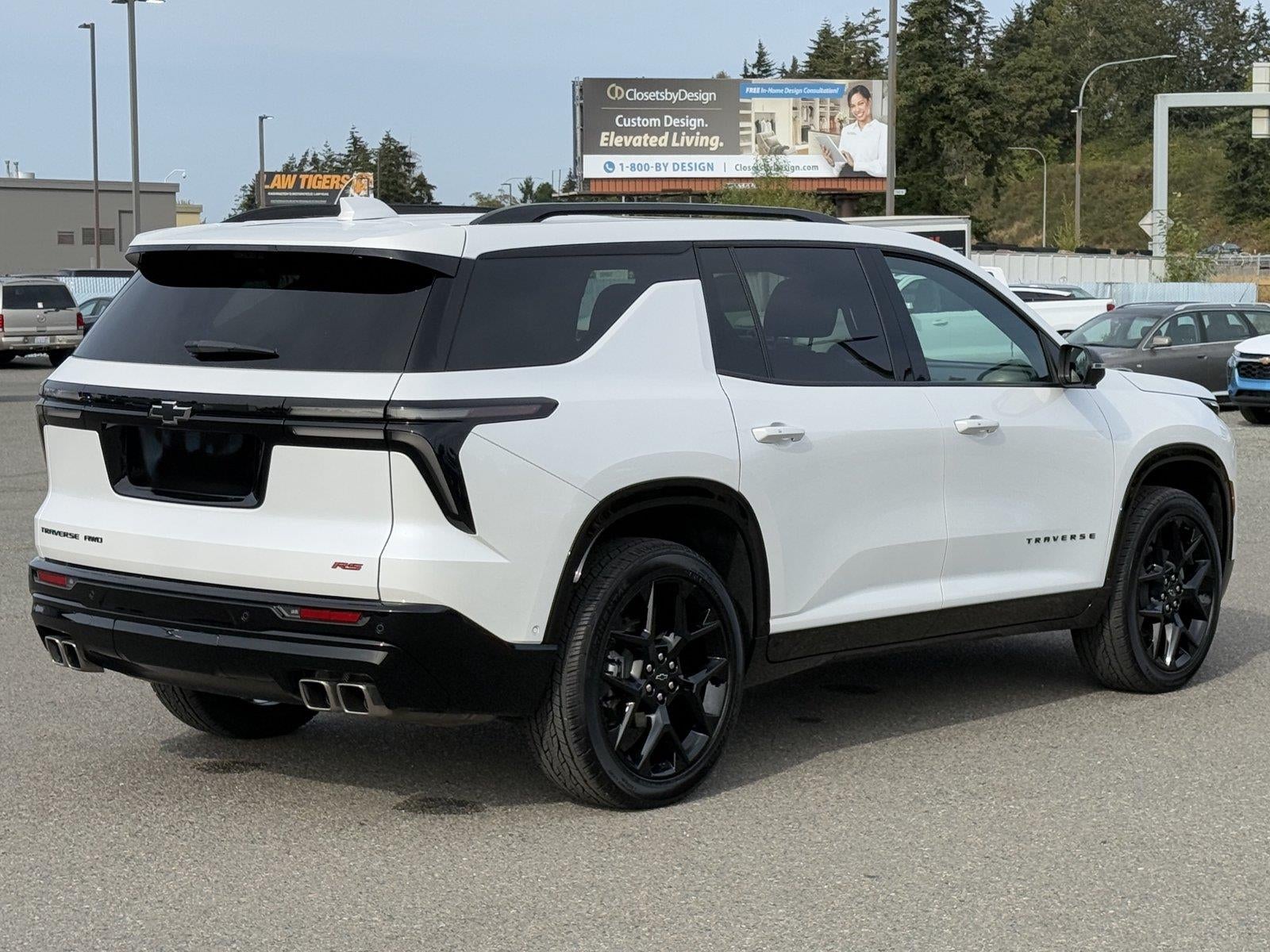 2025 Chevrolet Traverse RS