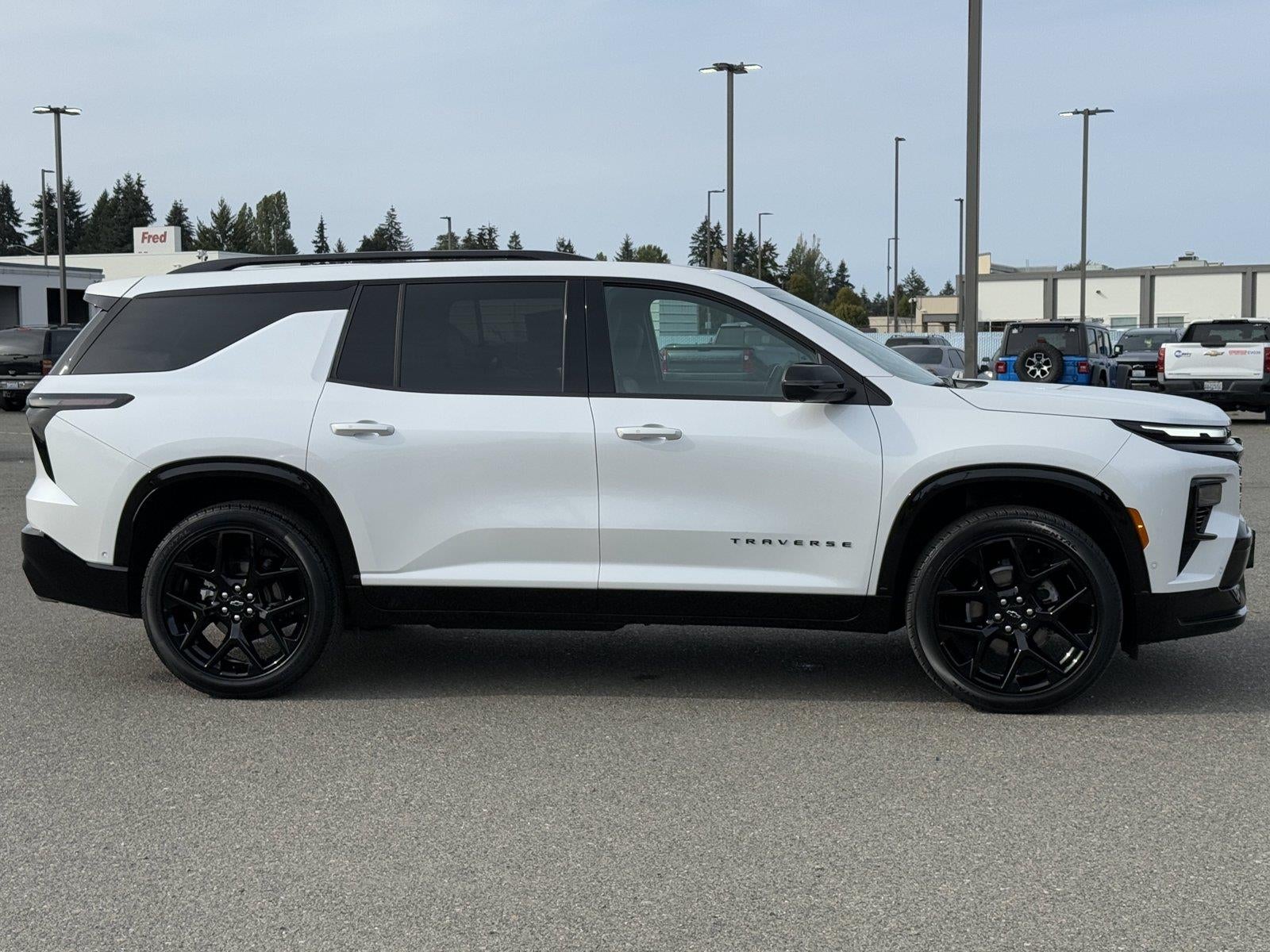 2025 Chevrolet Traverse RS
