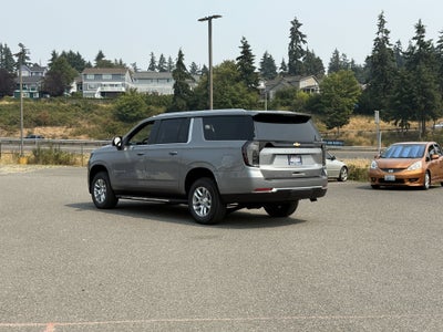 2026 Chevrolet Suburban LT