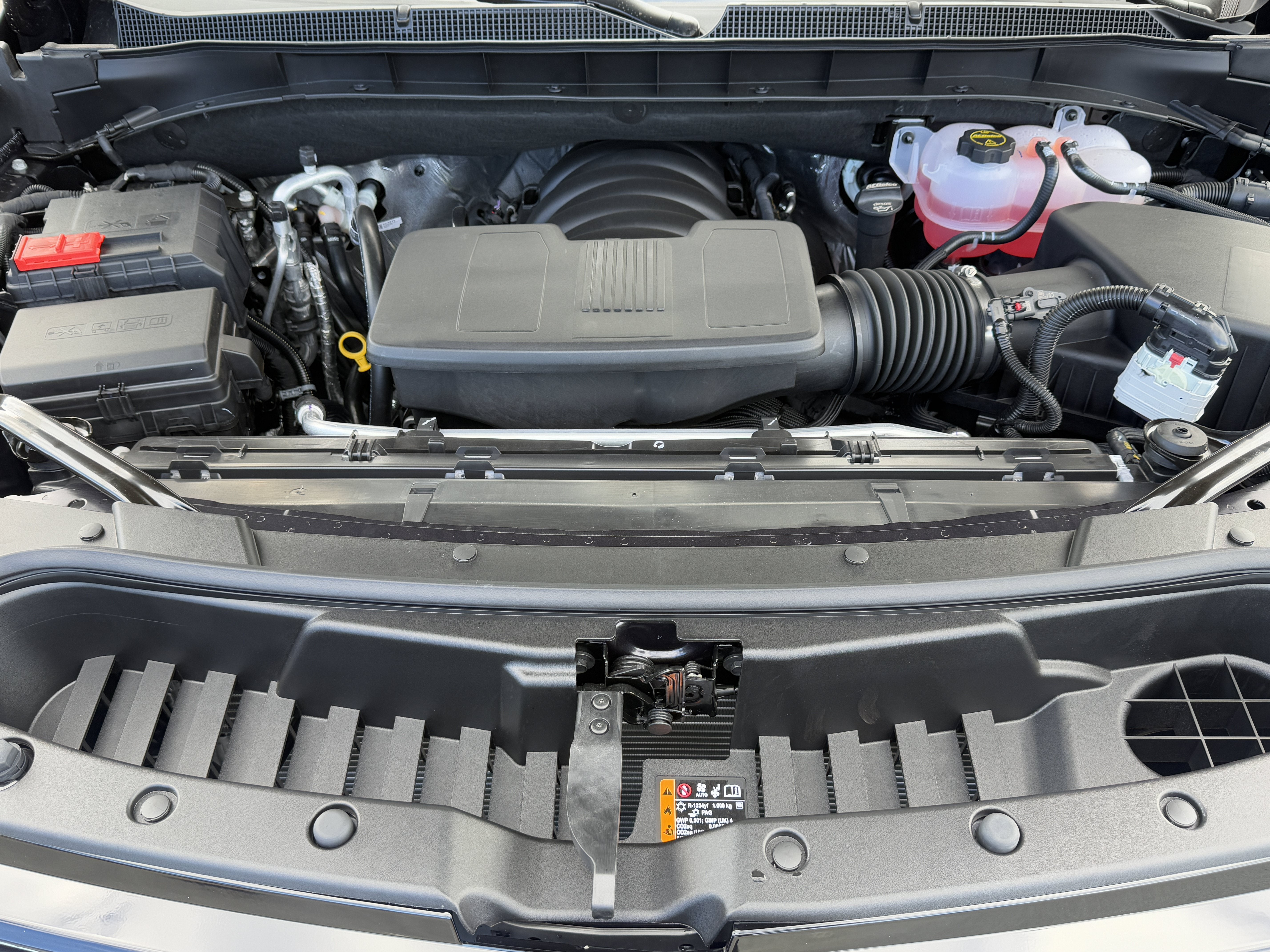 2026 Chevrolet Suburban LT - Photo 34