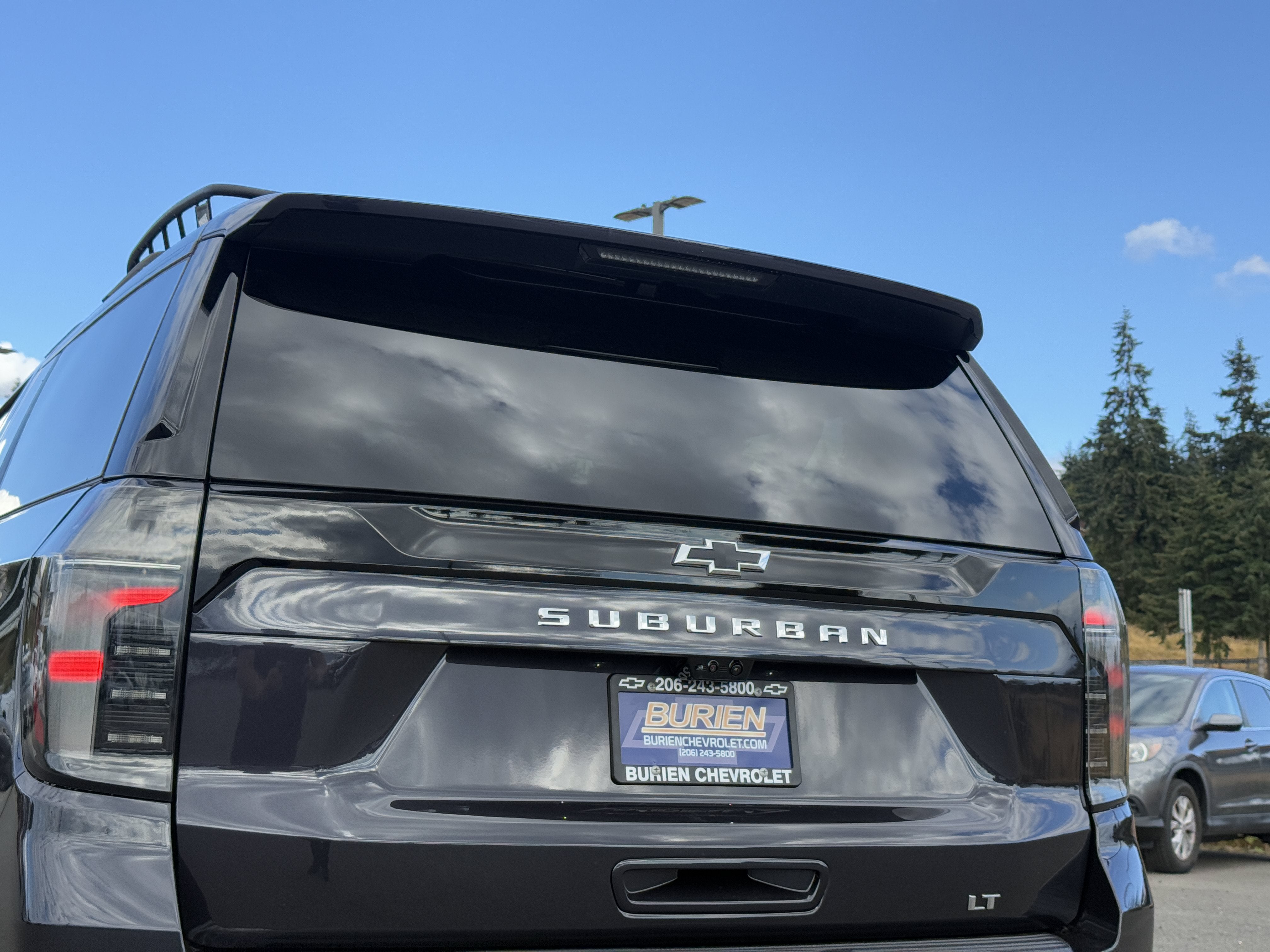 2026 Chevrolet Suburban LT - Photo 38