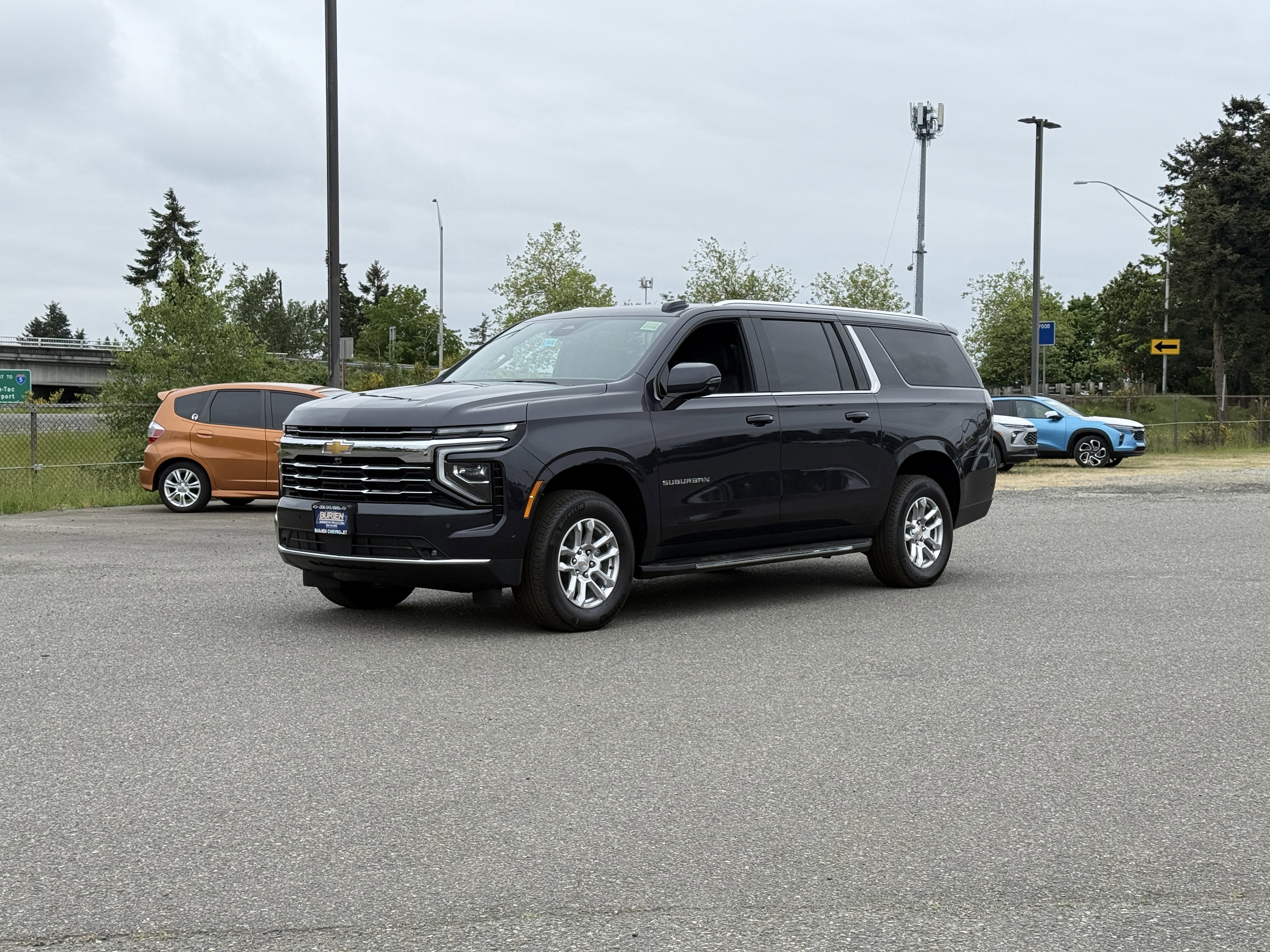 2026 Chevrolet Suburban LT