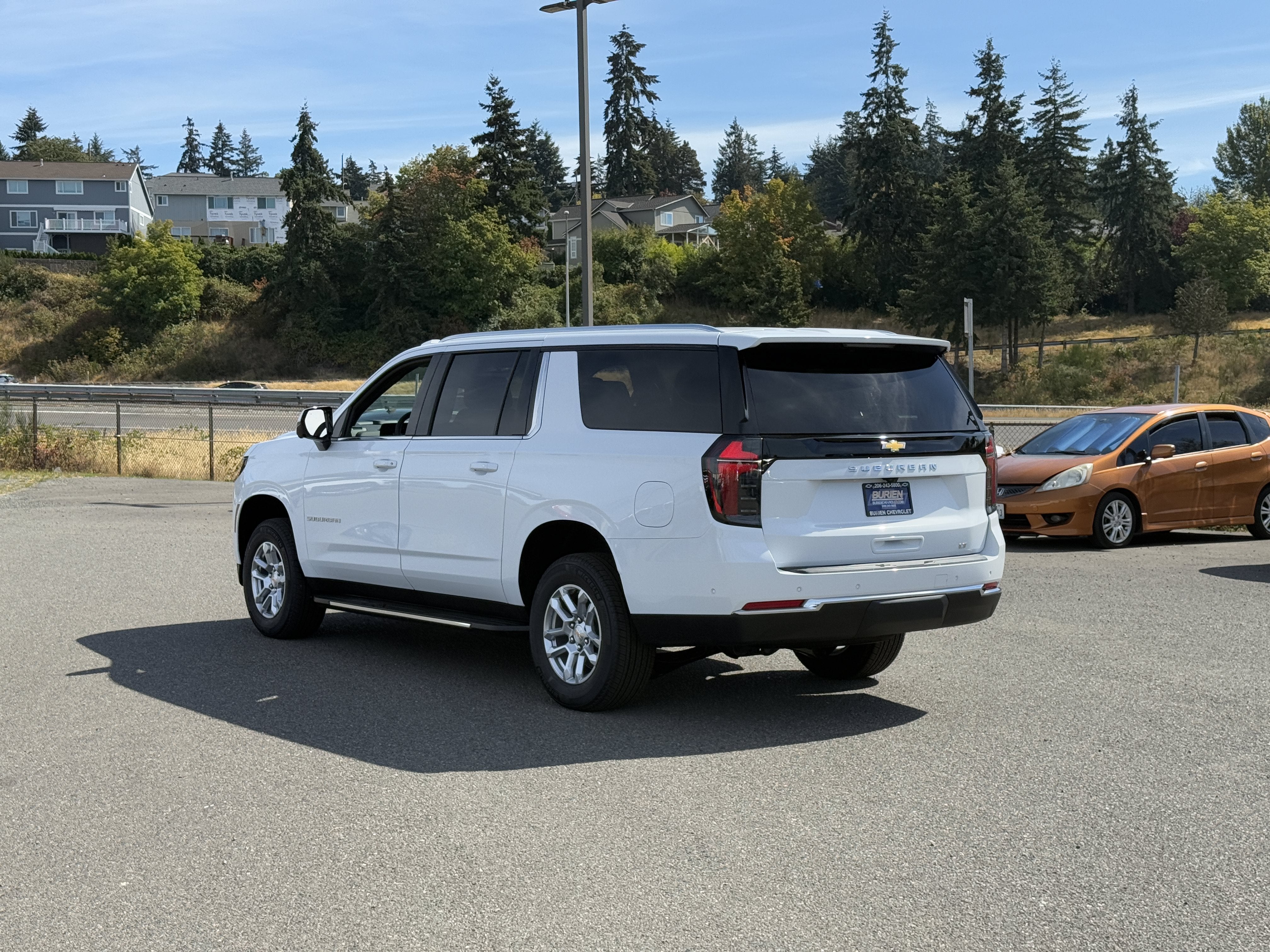 2026 Chevrolet Suburban LT
