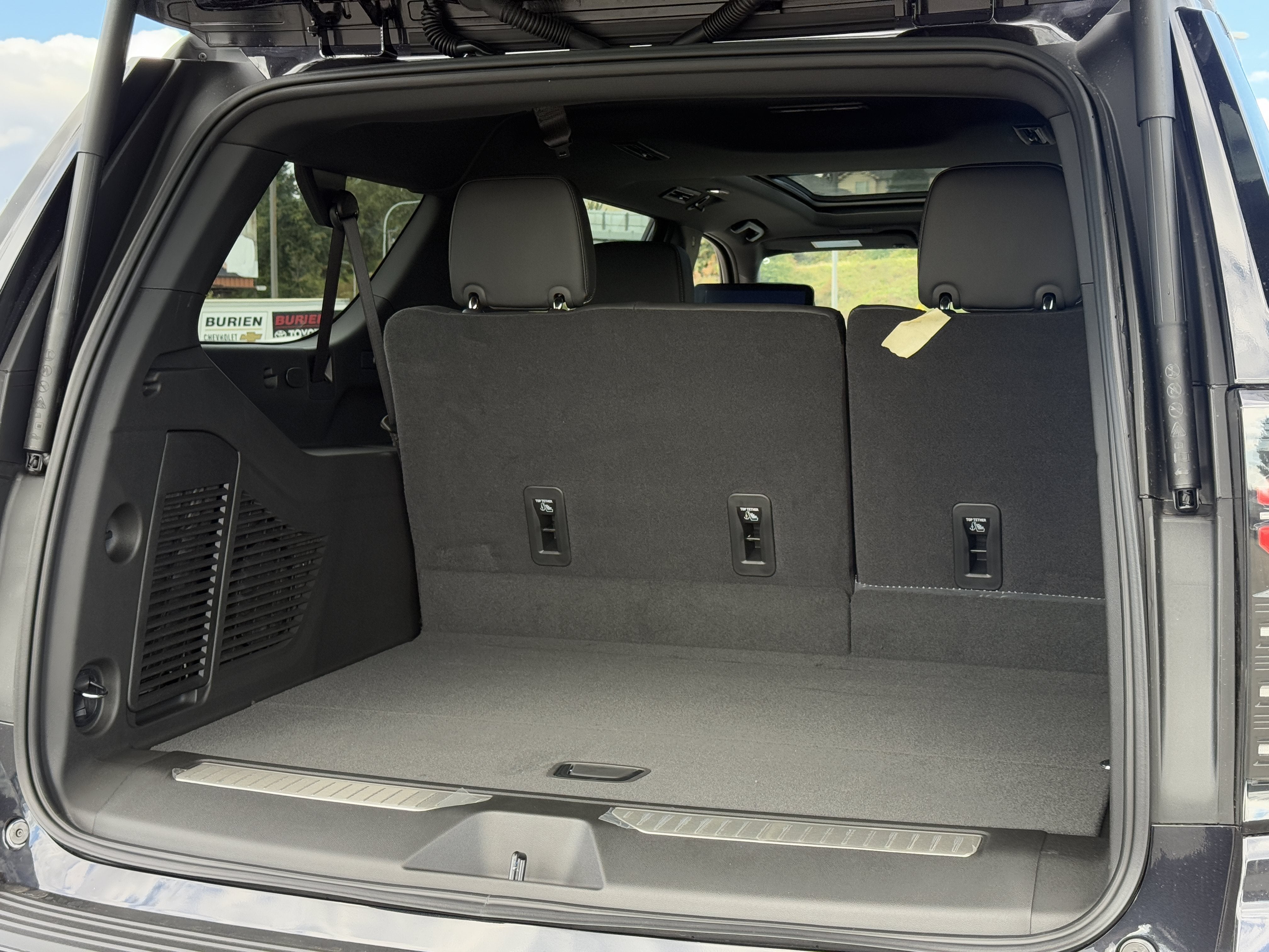 2026 Chevrolet Suburban Premier - Photo 31