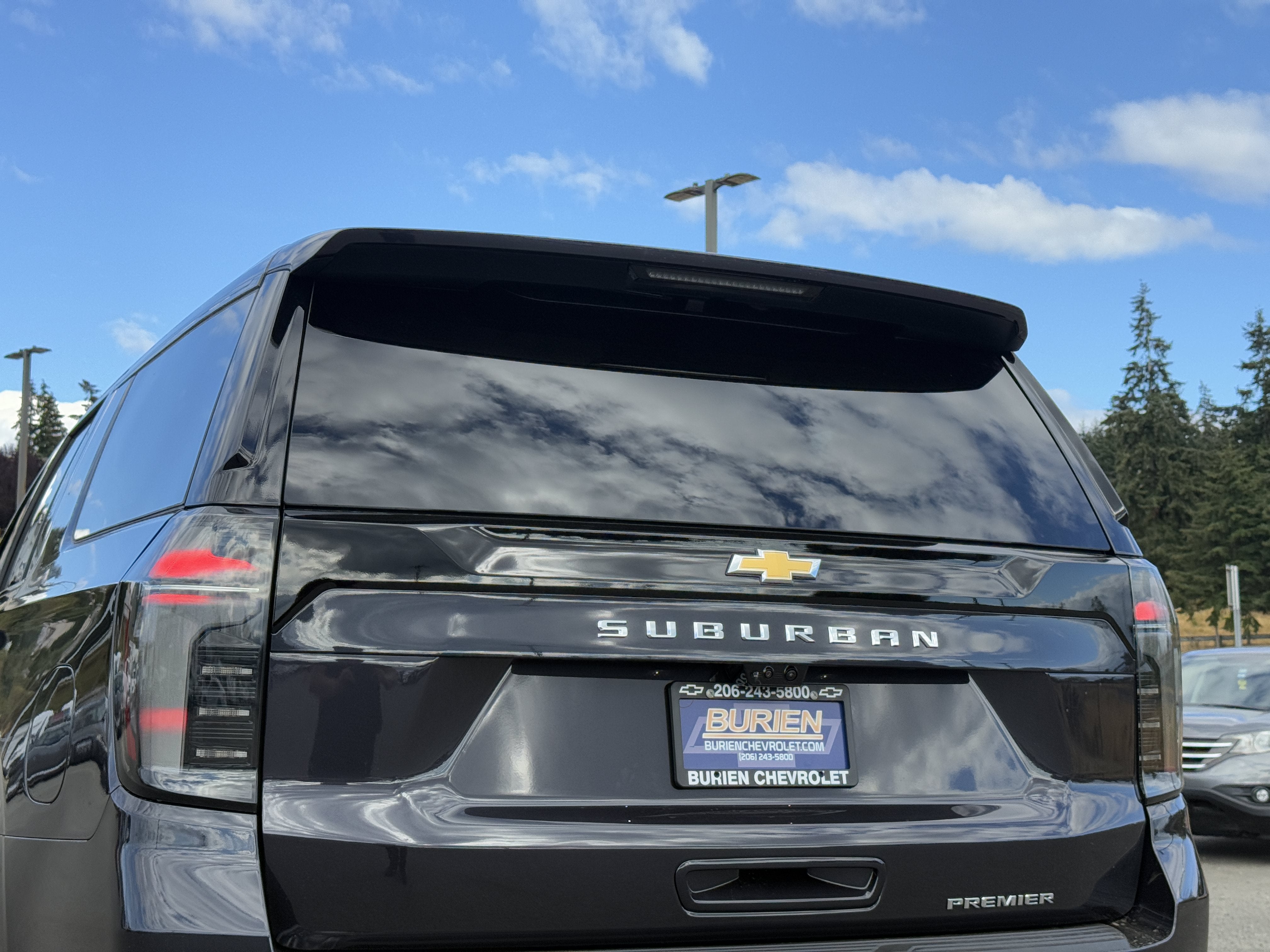2026 Chevrolet Suburban Premier - Photo 37
