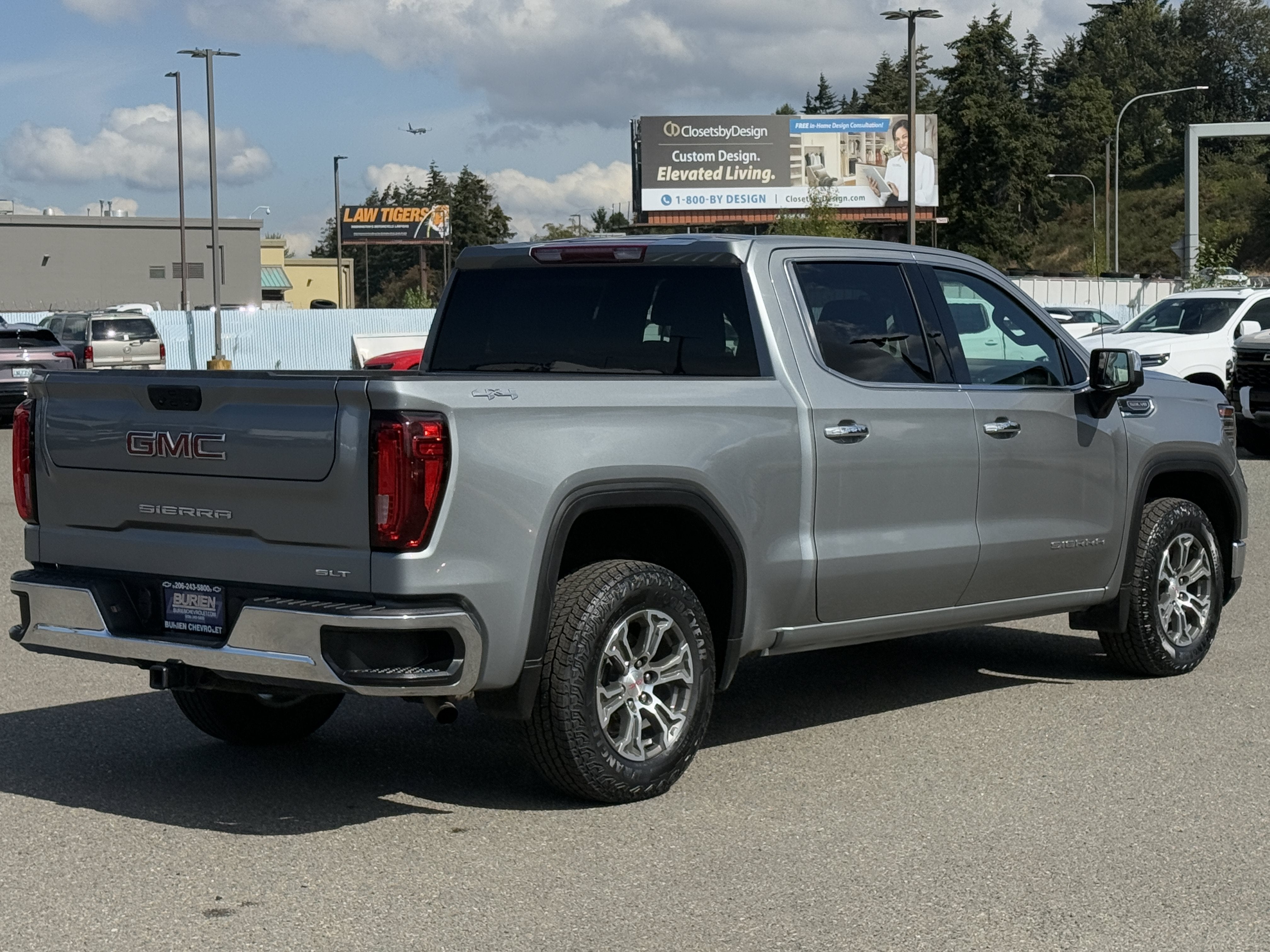 2025 GMC Sierra 1500 SLT