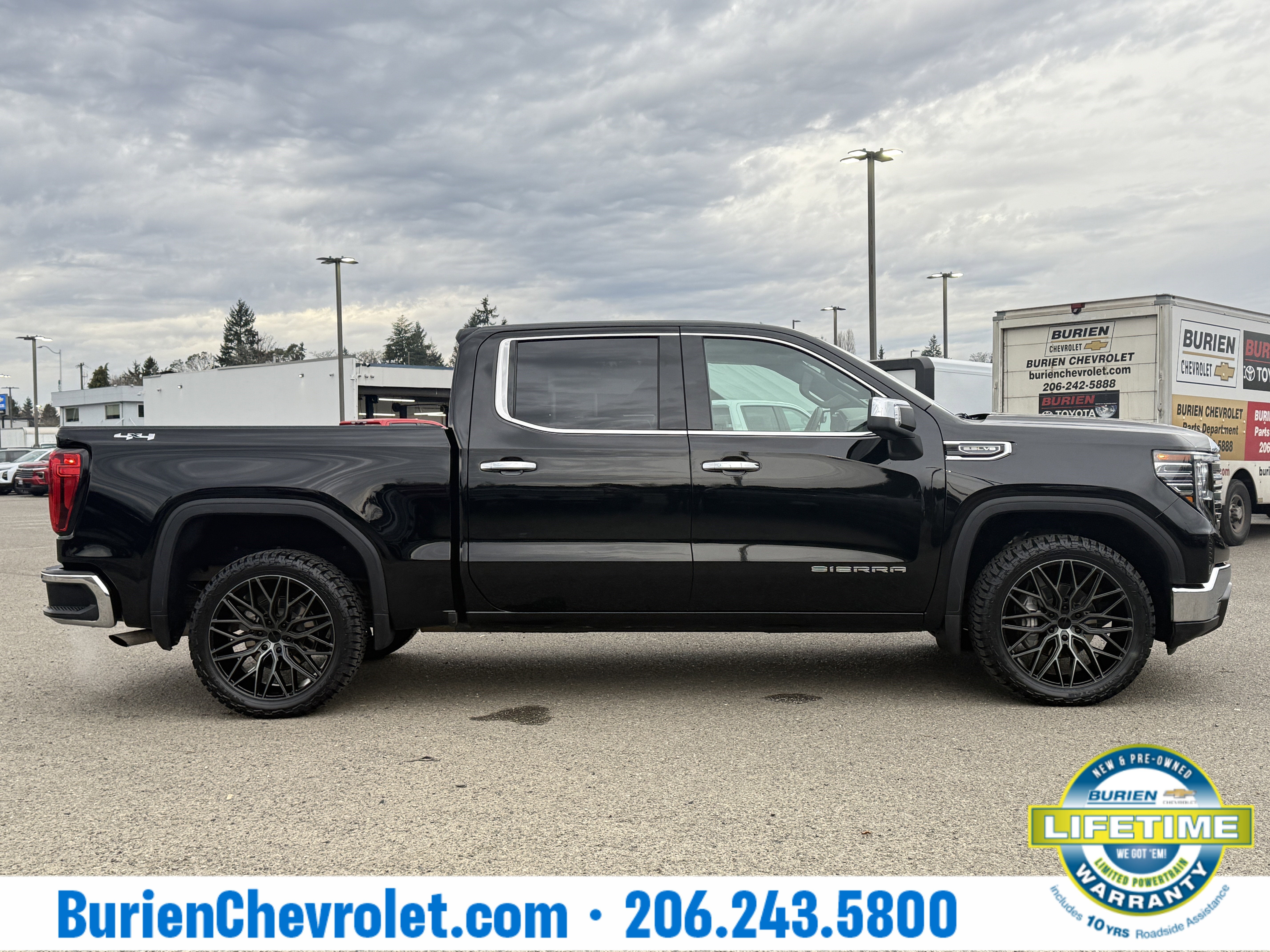2025 GMC Sierra 1500 SLT