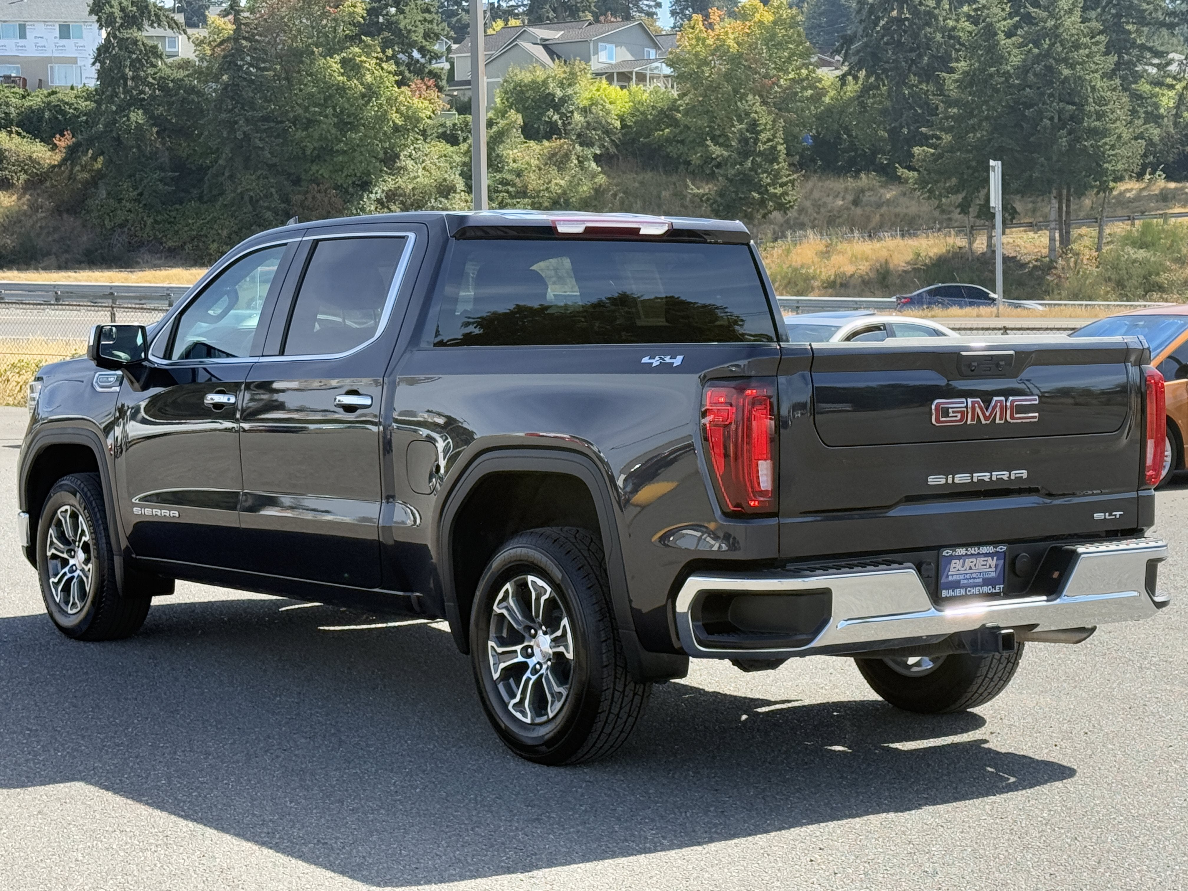 2025 GMC Sierra 1500 SLT