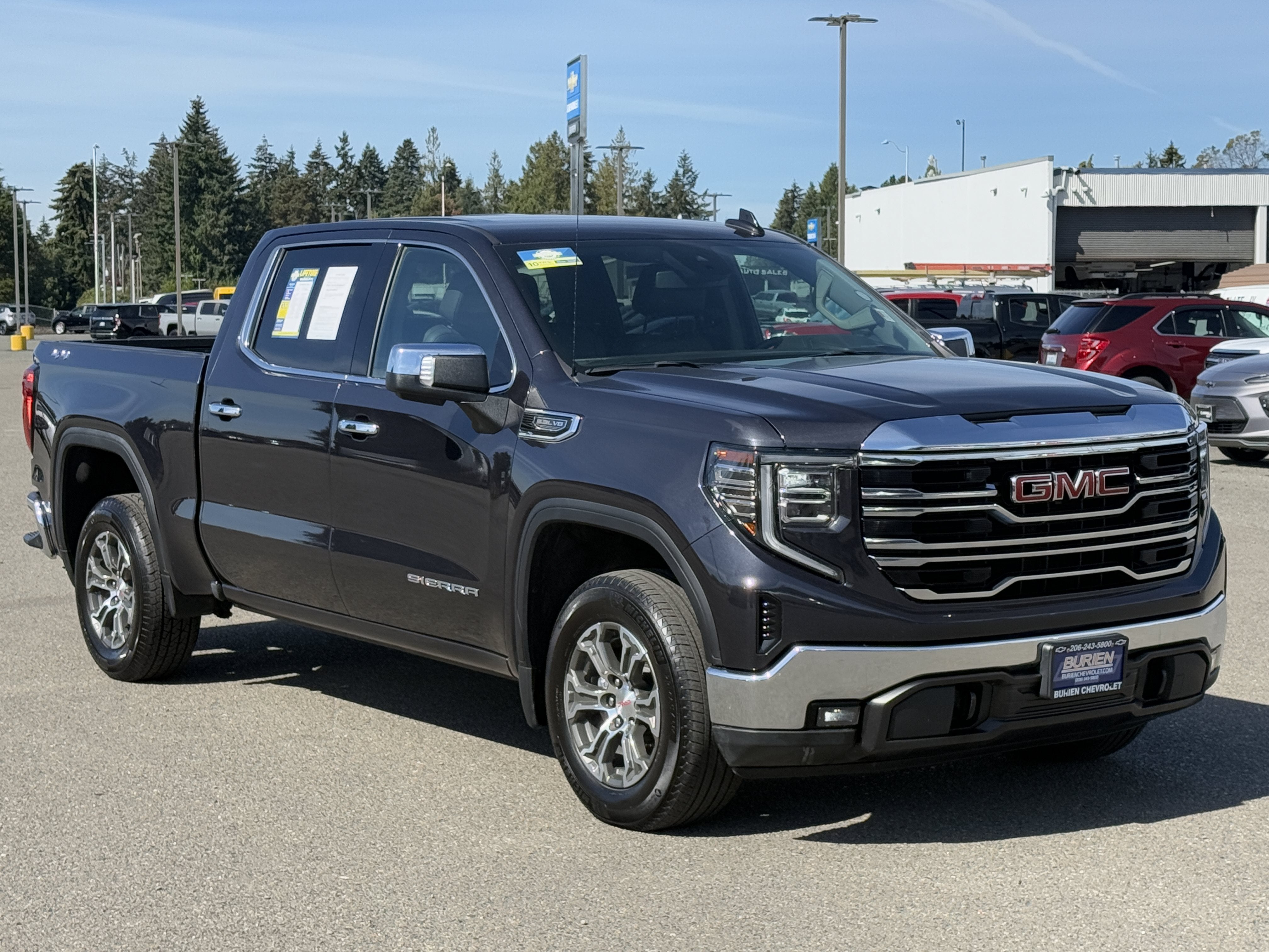 2025 GMC Sierra 1500 SLT