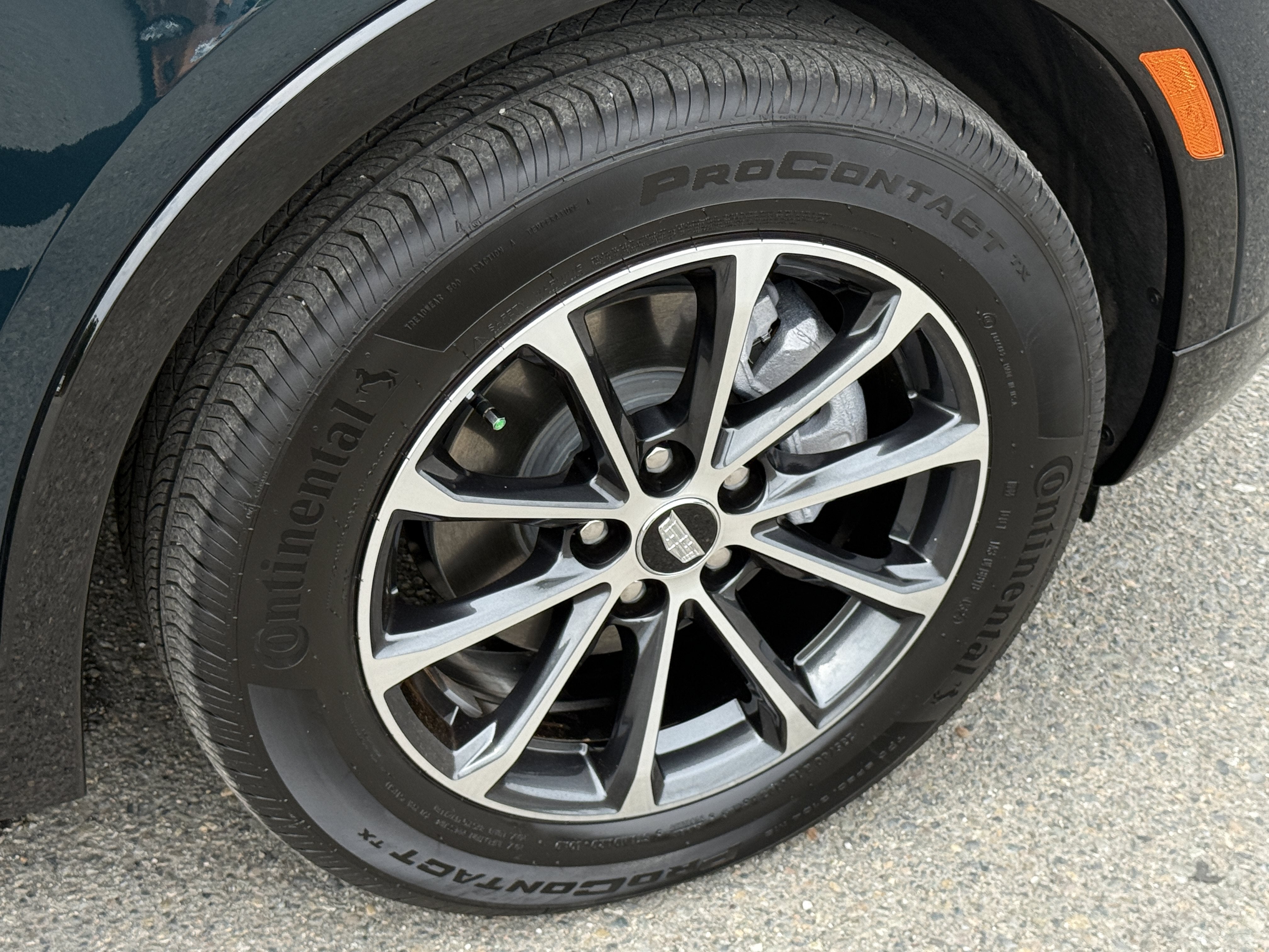 2024 Cadillac XT4 Sport