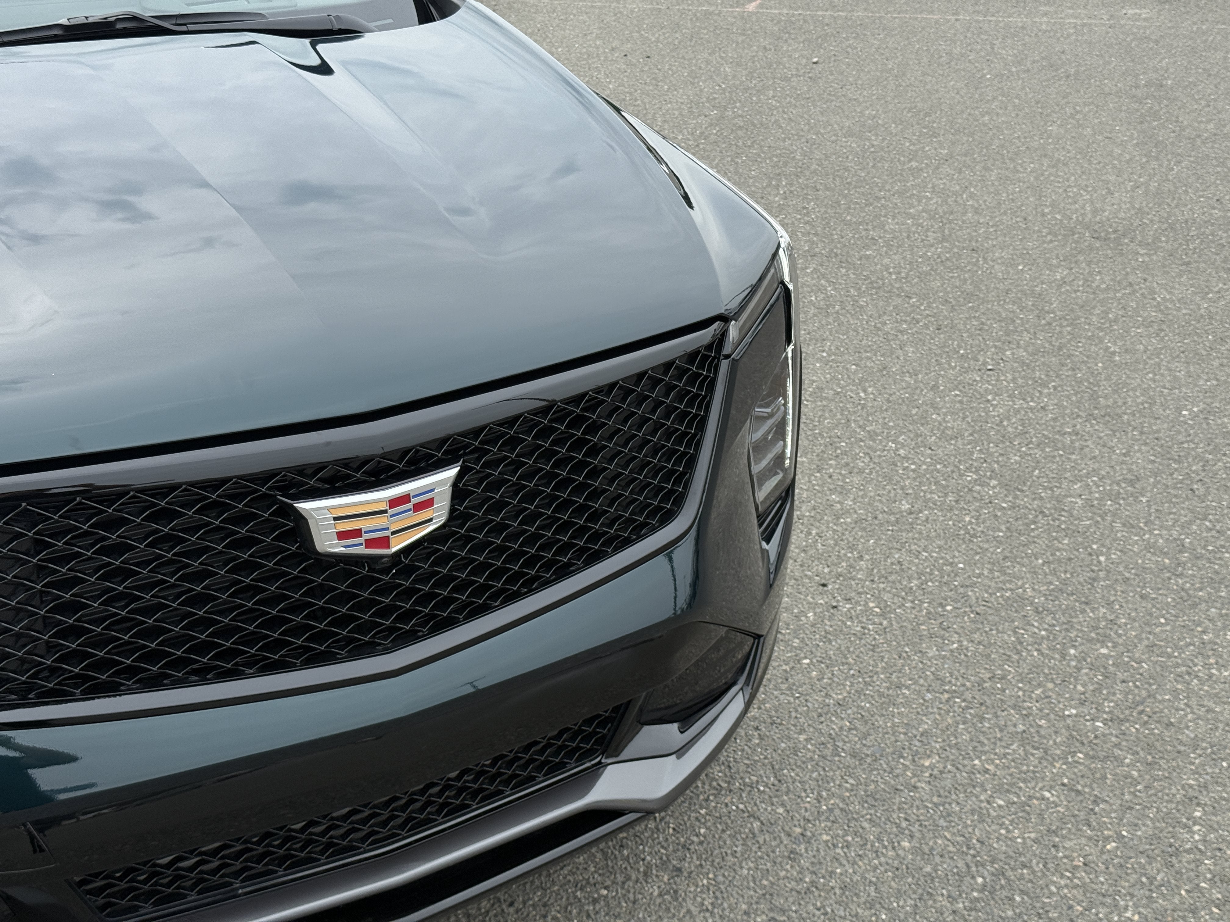 2024 Cadillac XT4 Sport