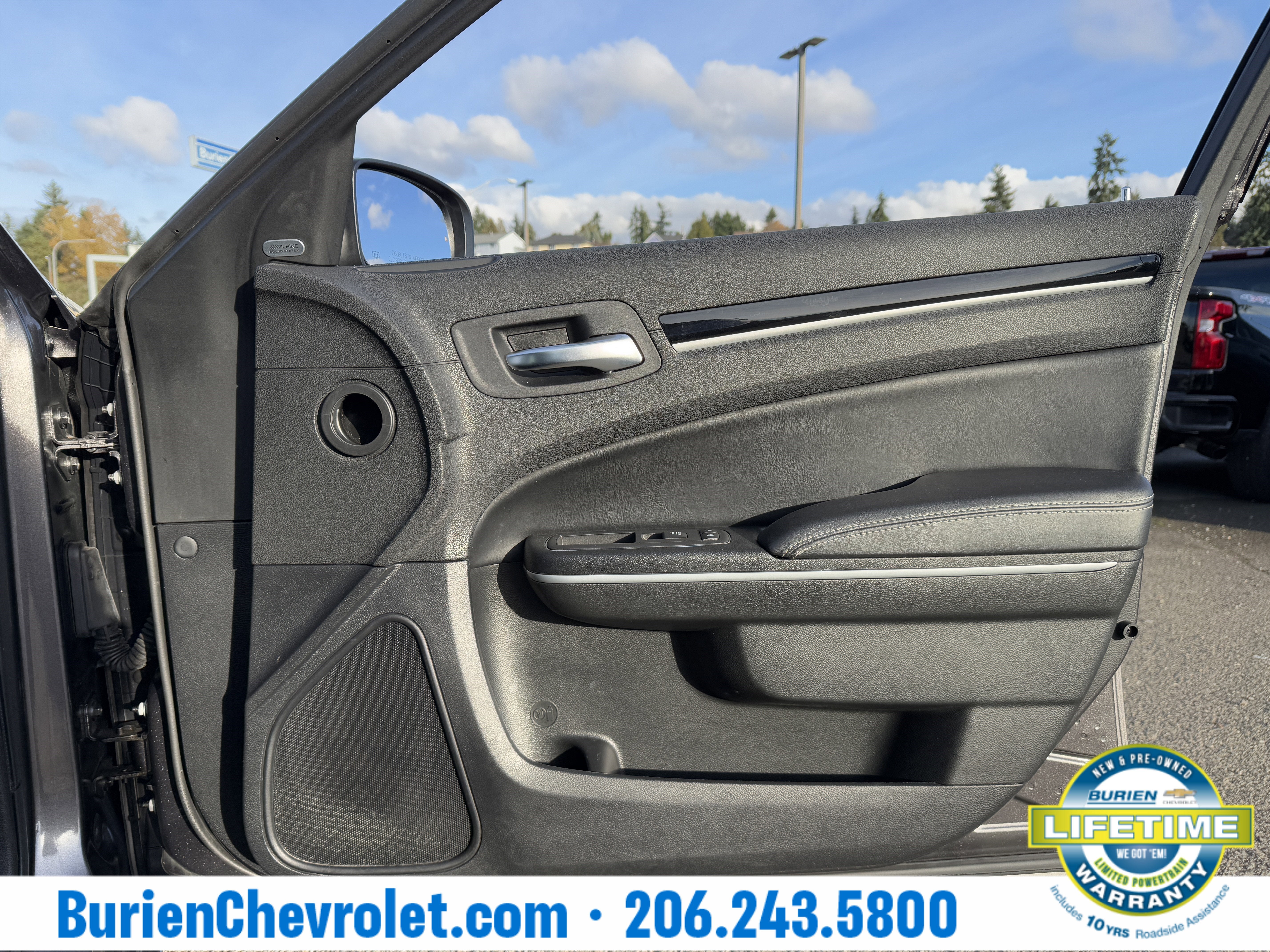 2023 Chrysler 300 300S