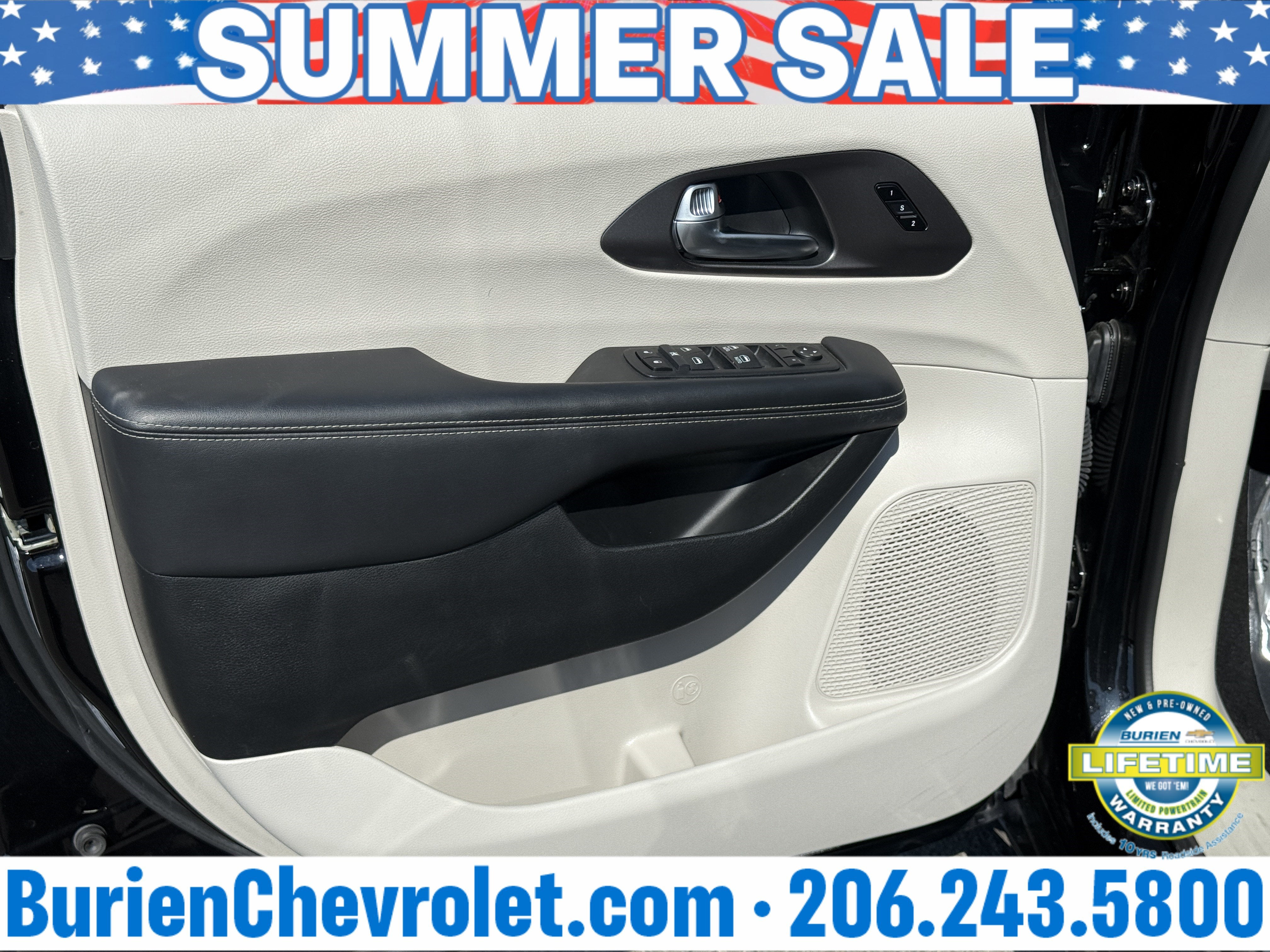 2024 Chrysler Pacifica Touring L