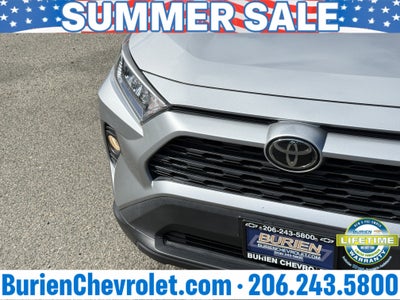 2020 Toyota RAV4 XLE
